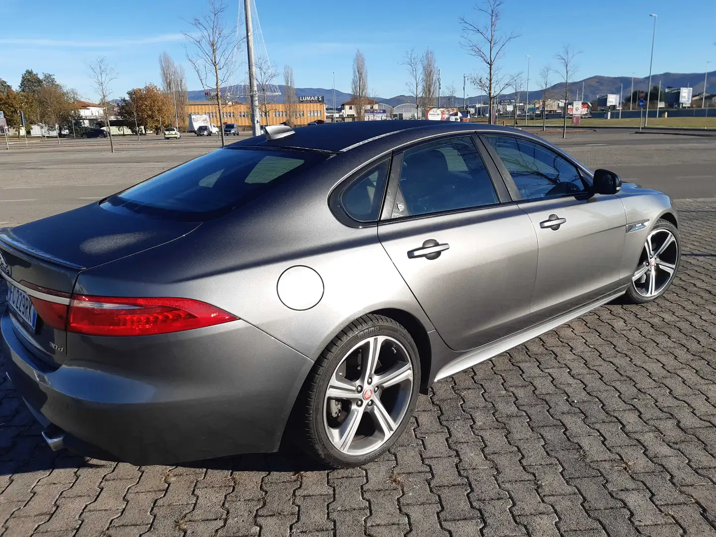 Jaguar XF XF 3.0d V6 R-Sport 300cv auto Grigio - 2