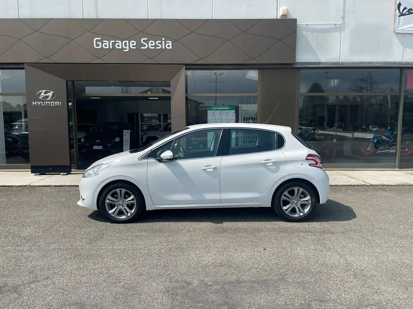 Peugeot 208 1.2 VTi 82 CV 5 porte Allure Bianco - 2
