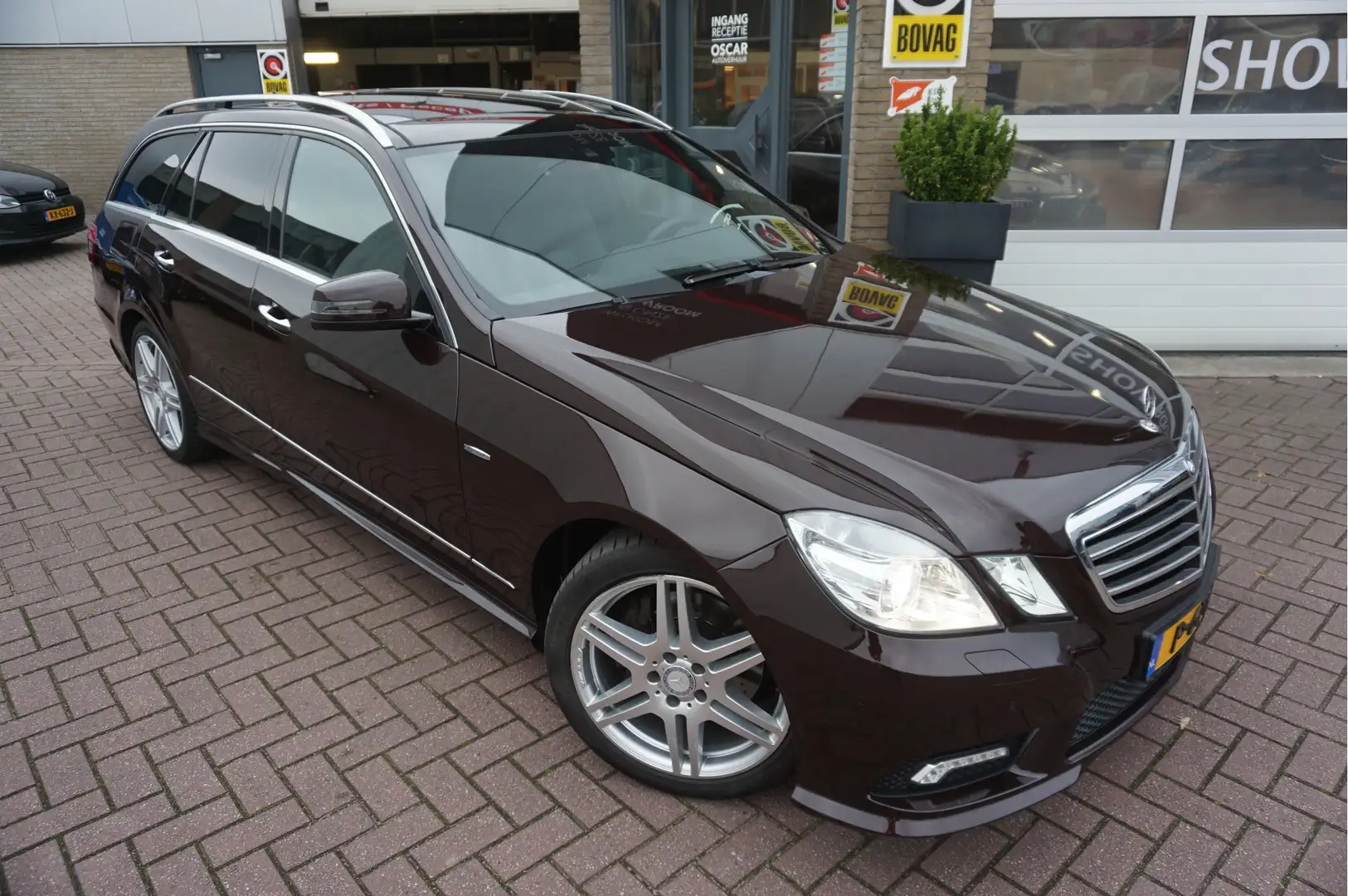 Mercedes-Benz E 350 Estate CGI Avantgarde Automaat Brun - 1