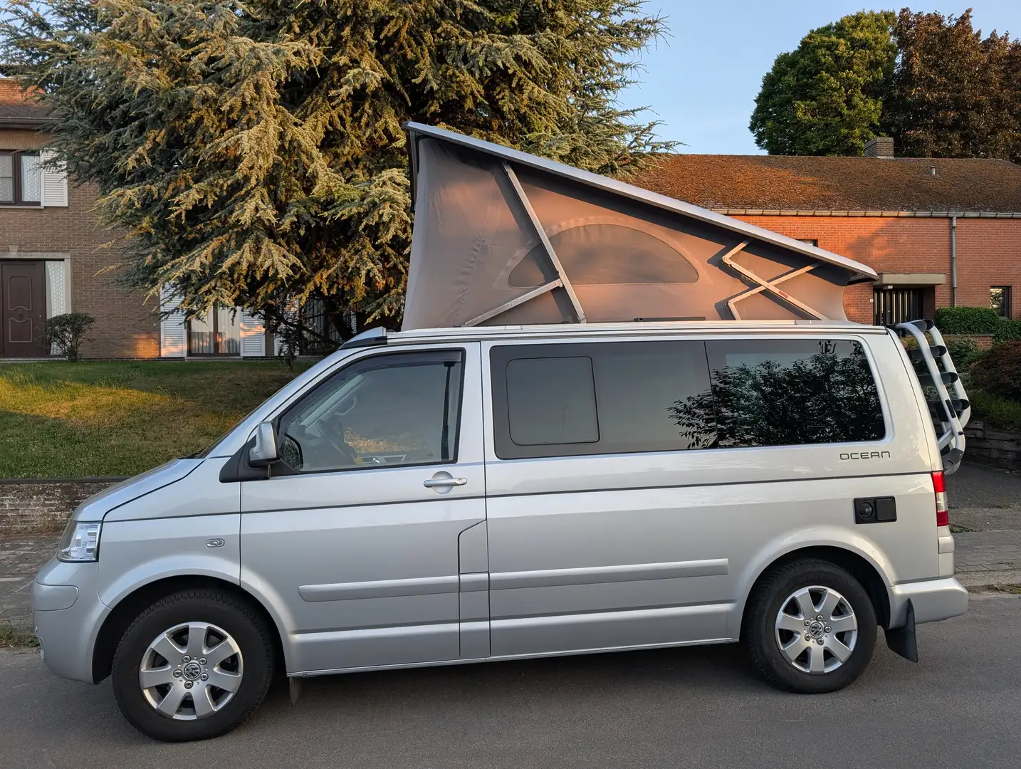 Volkswagen T5 California 7HMA Grijs - 1
