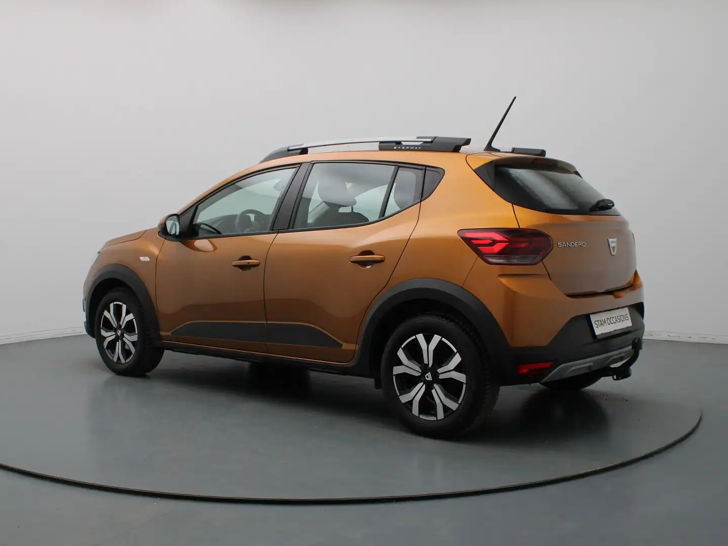 Dacia Sandero Stepway 90pk TCe Bi-Fuel Comfort Camera | Cruise | Orange - 2