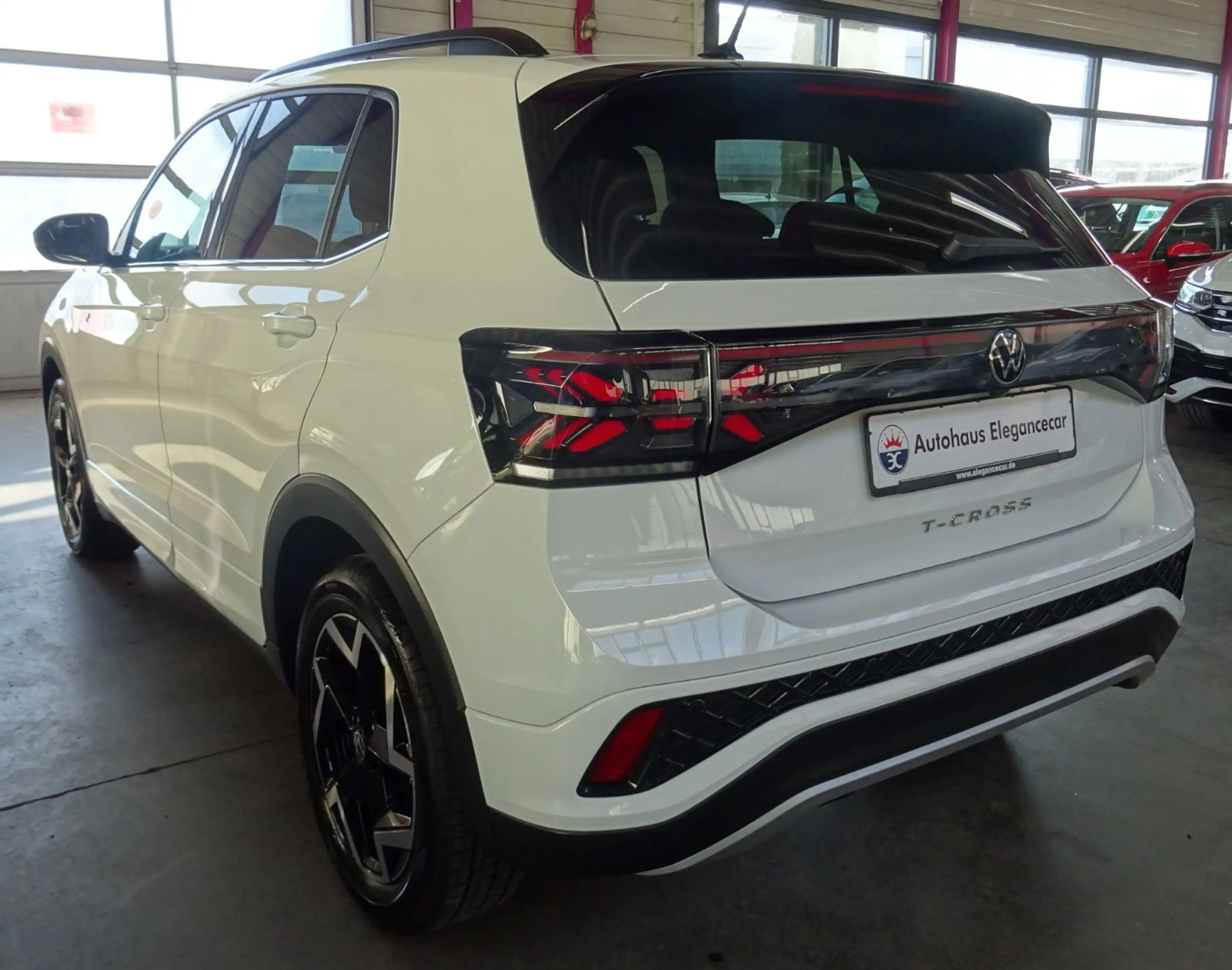 Volkswagen T-Cross T-CROSS 1.5 TSI*R-LINE*AHK*ACC*CAM*IQ MATRIX* — photo 9