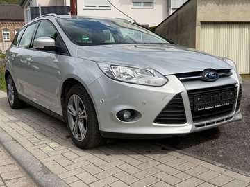 1,0 EcoBoost 92kW Trend Turnie Wasaverlus Tüv 28