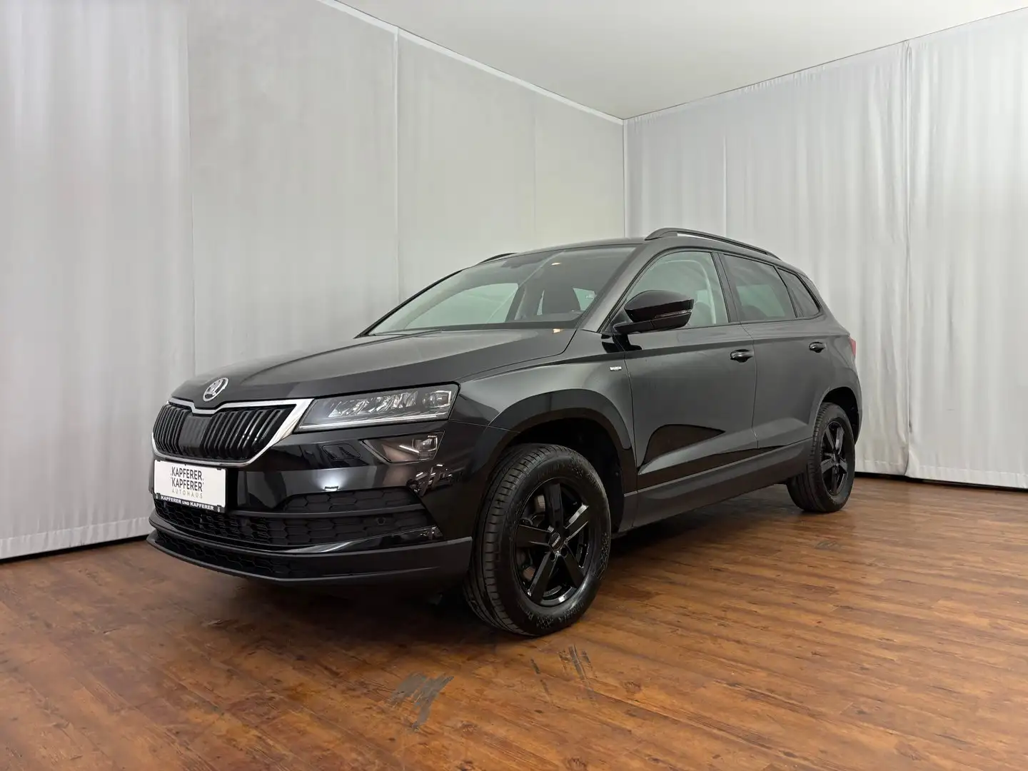 Skoda Karoq 4x4 Ambition SC TDI DSG Schwarz - 1