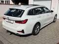 BMW 320 d Touring Aut Sport Line Glasdach AHK DrivAss Weiß - thumbnail 3