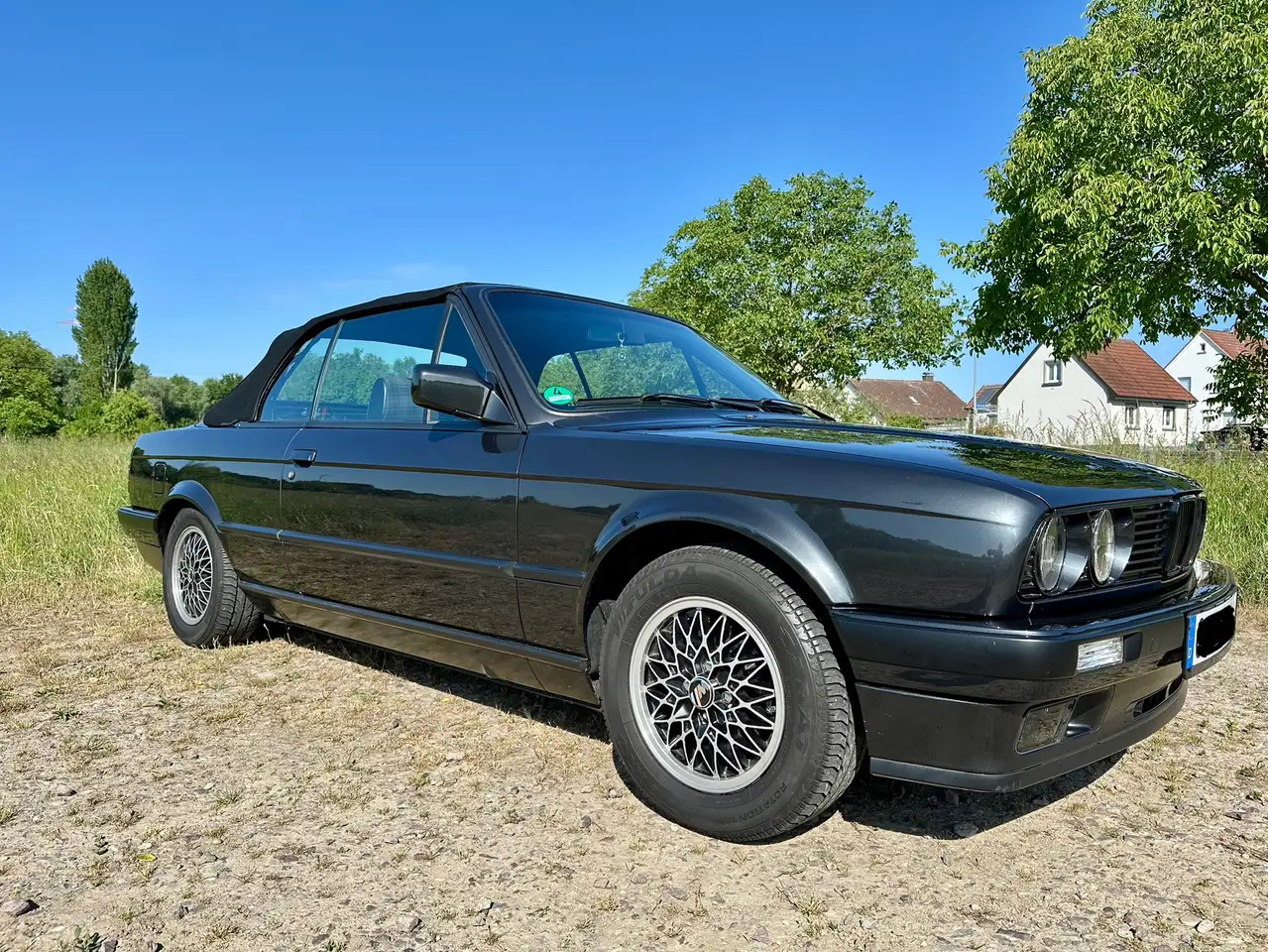 BMW 320i, foto 2