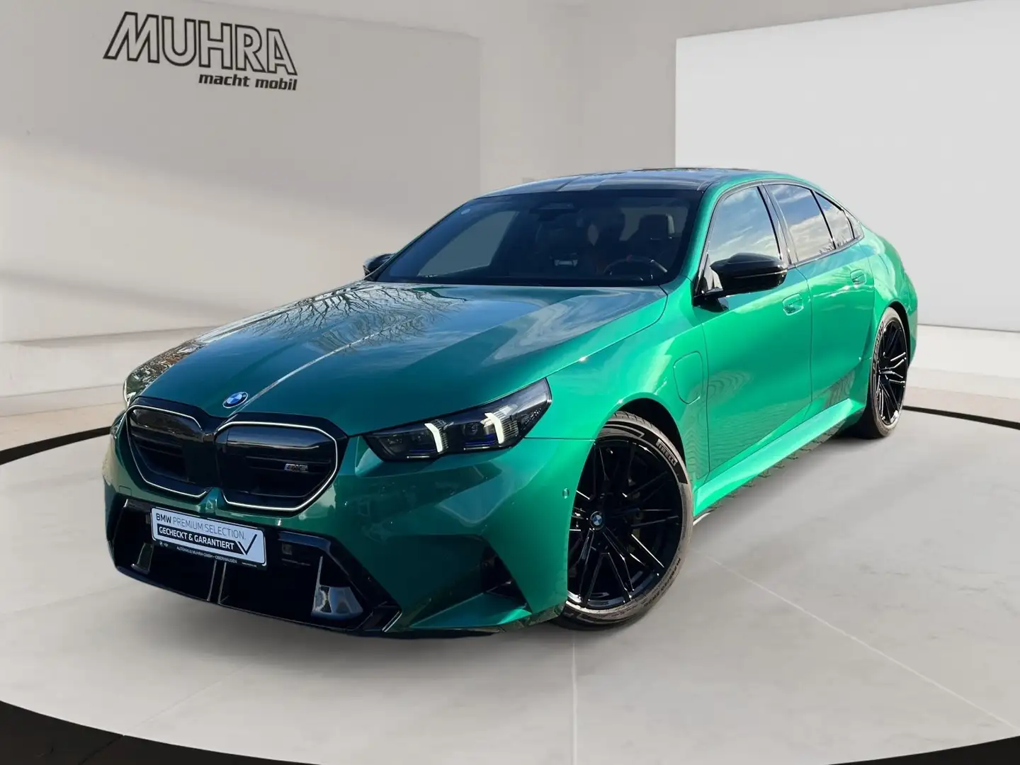 BMW M5 Limousine 20"/21" Keramik Bremse Sitzbelüftung Len Grün - 2