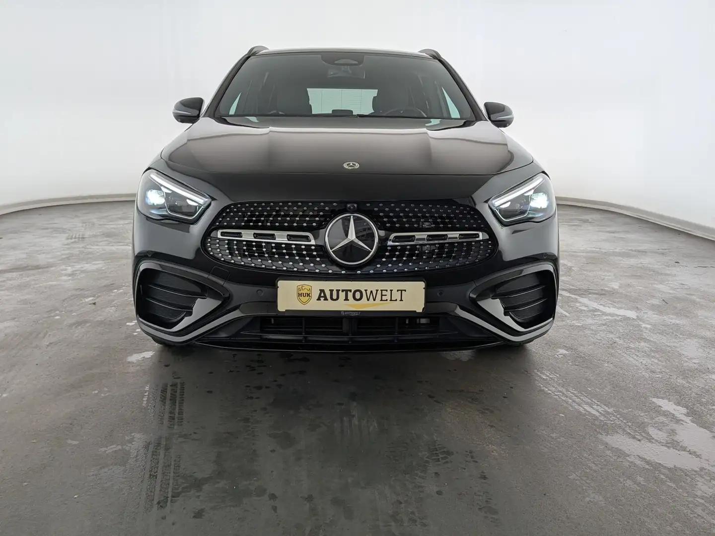 Mercedes-Benz GLA 180 GLA 180 Edition AMG Line LED+NAVI+PANO+ACC+360+ BC Schwarz - 2