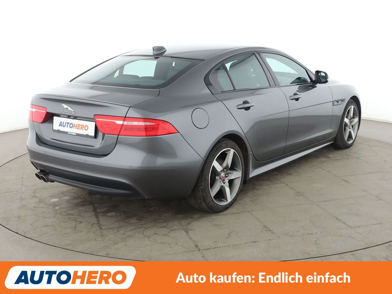 Jaguar XE 20d R-Sport Aut.*NAVI*CAM*BiXENON*TEMPO*ALU* — photo 6