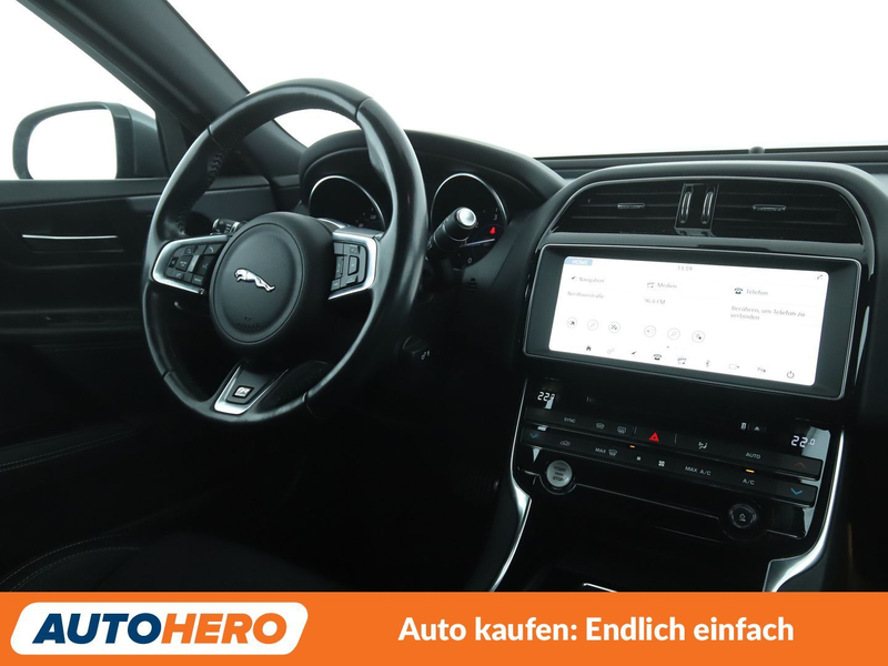 Jaguar XE 20d R-Sport Aut.*NAVI*CAM*BiXENON*TEMPO*ALU* — photo 13