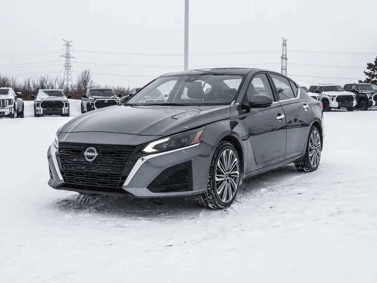 Nissan Altima снимка Nissan Altima