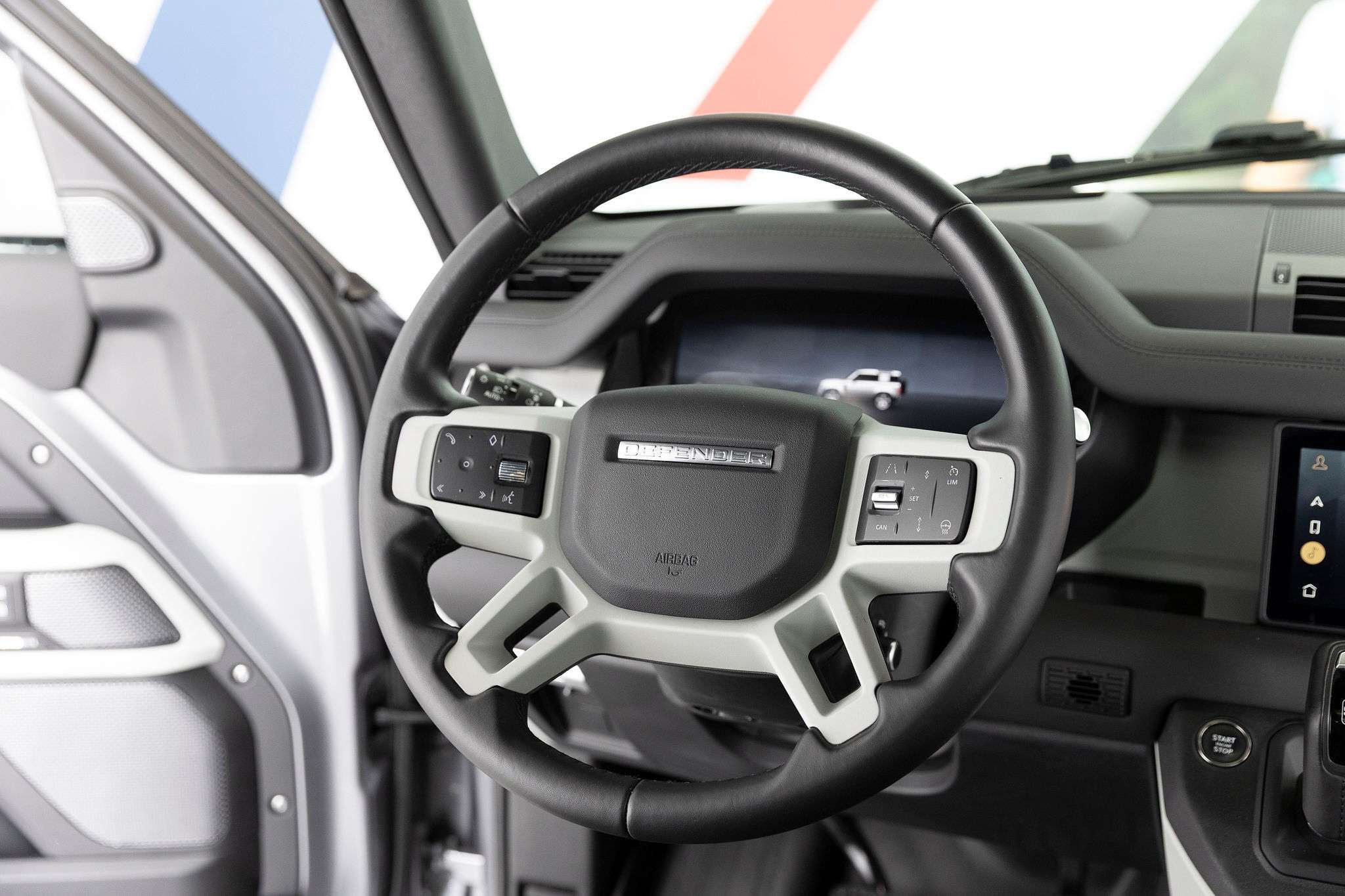 2024 Land Rover Defender 90 P300 S - Advanced Off-Road Package thumb 26