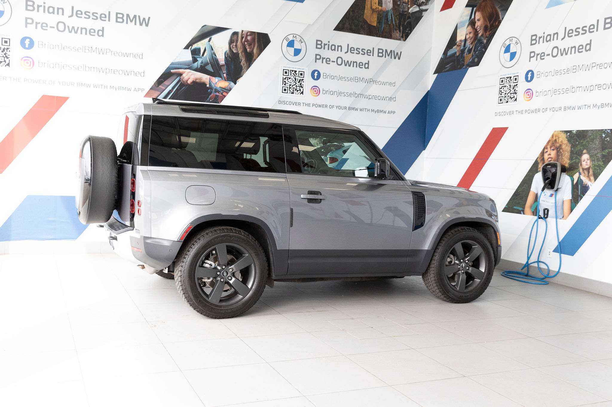 2024 Land Rover Defender 90 P300 S - Advanced Off-Road Package thumb 15