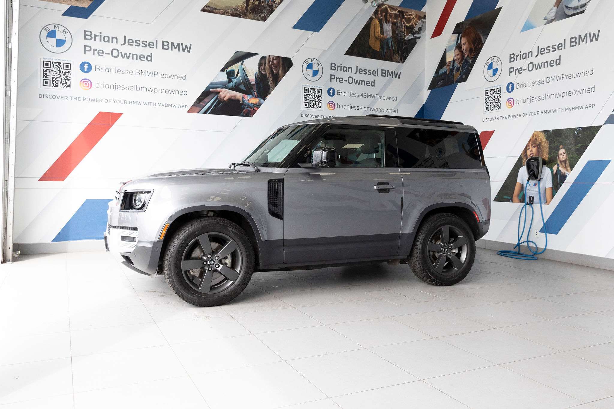 2024 Land Rover Defender 90 P300 S - Advanced Off-Road Package alt 5