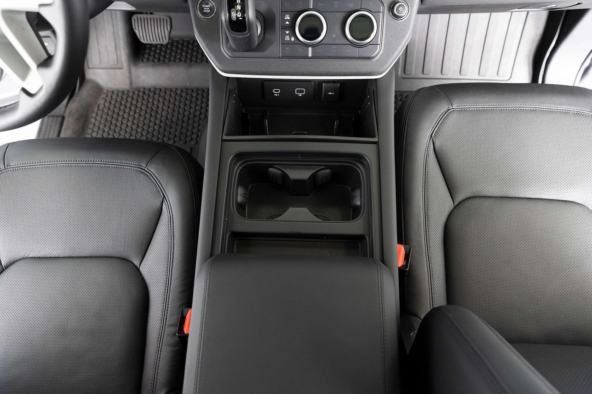 2024 Land Rover Defender 90 P300 S - Advanced Off-Road Package thumb 27