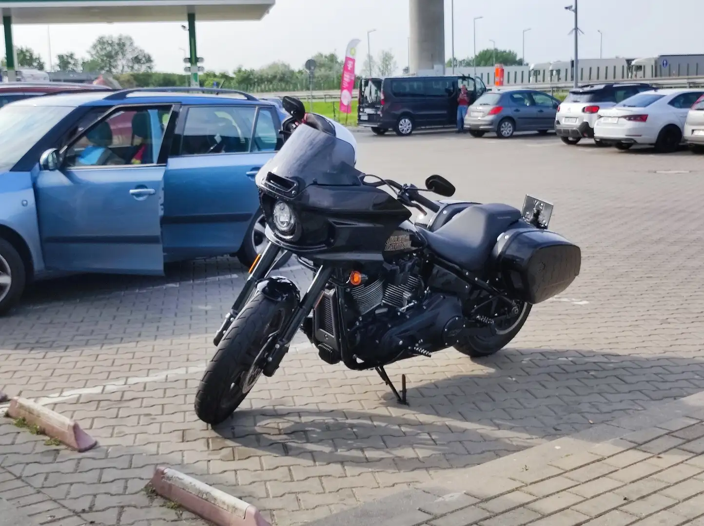 Harley-Davidson Lowrider ST FXLRST 117 + Rockford Fosgate Audio TOP! Чорний - 2