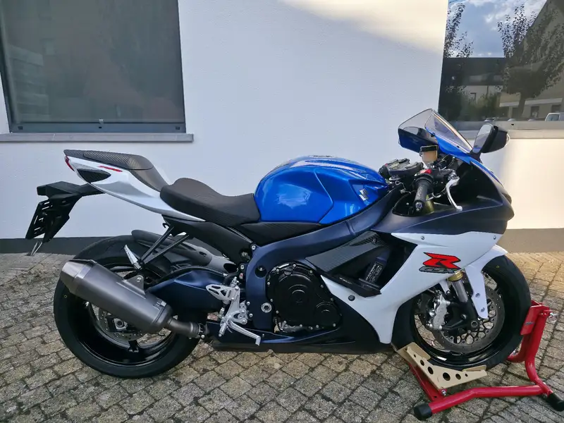 Suzuki GSX-R 750 - foto 3