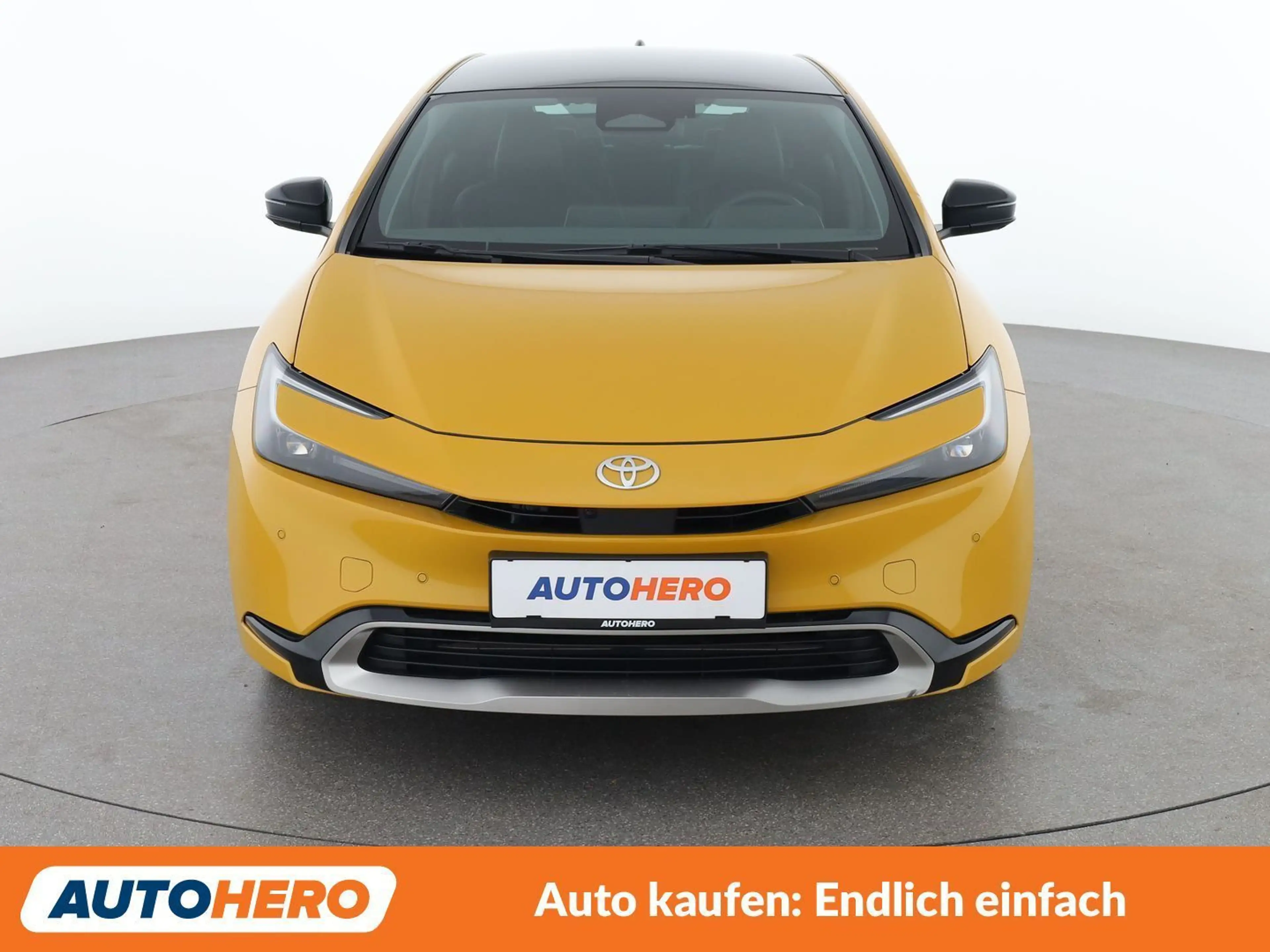 Toyota Prius 2.0 Plug-in Hybrid Executive — photo 9