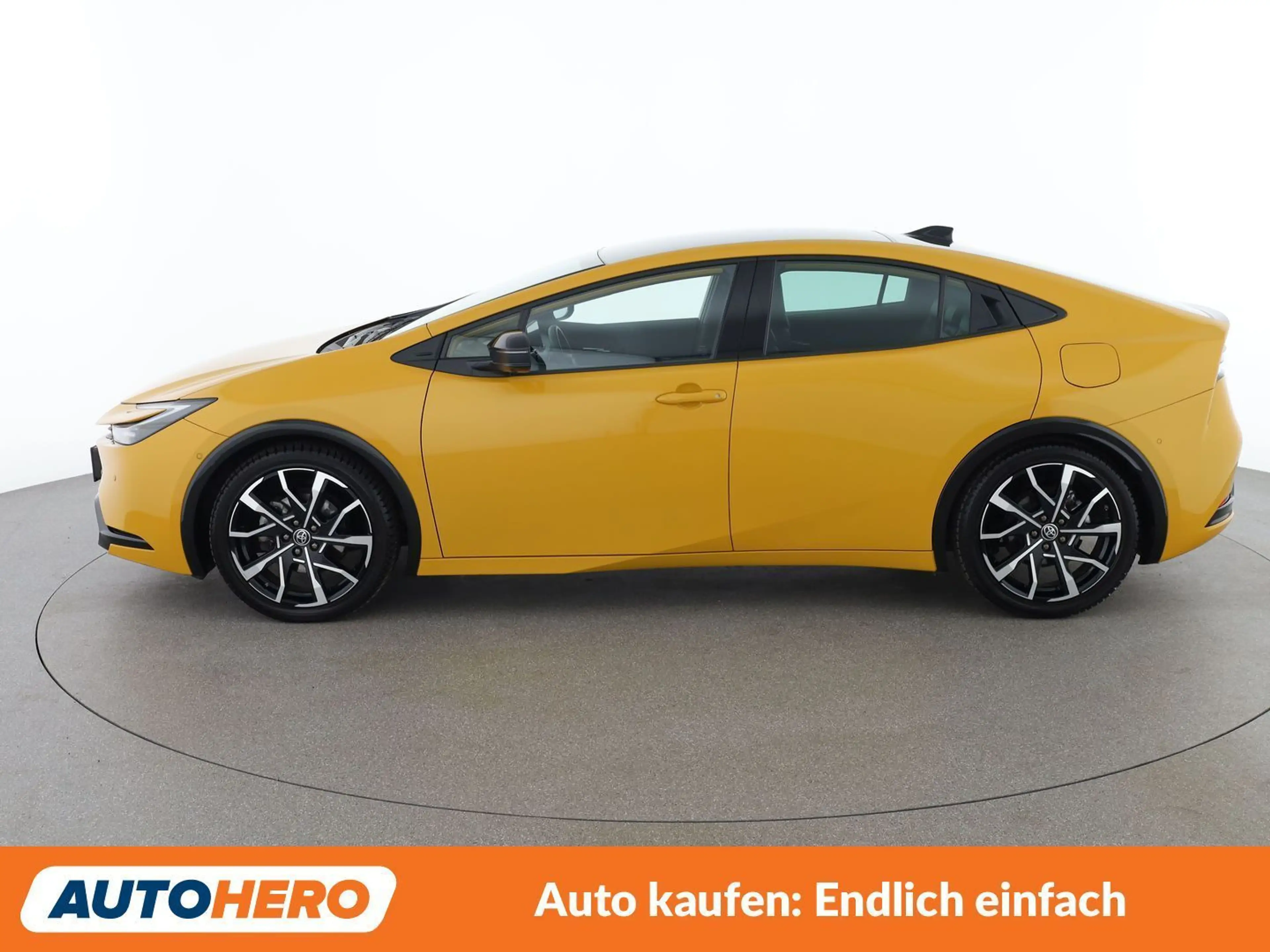 Toyota Prius 2.0 Plug-in Hybrid Executive — photo 3