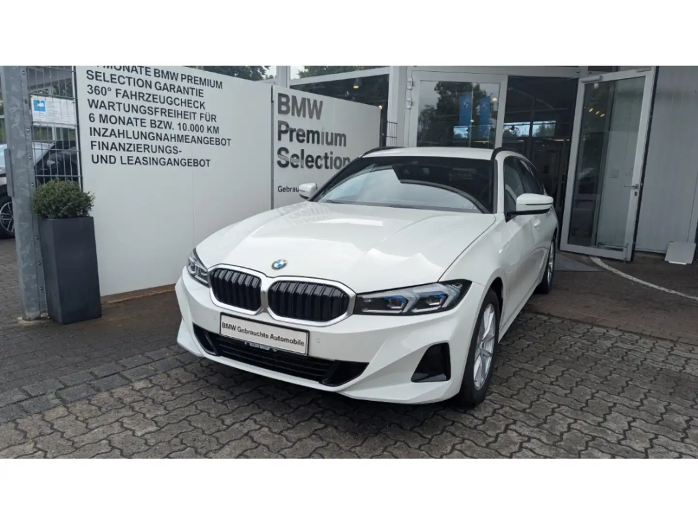 BMW 318 d AHK Sportsitze AdLED ParkAss Hifi El.Heckklappe Weiß - 2