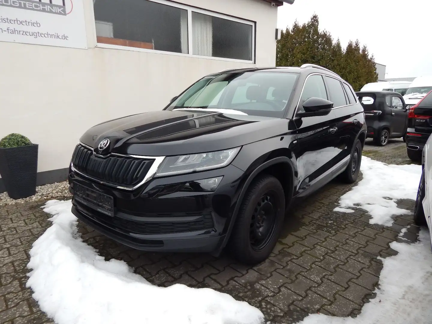 Skoda Kodiaq Clever 4x4~Panorama~AHK~Kamera~Virtuall~ Noir - 1