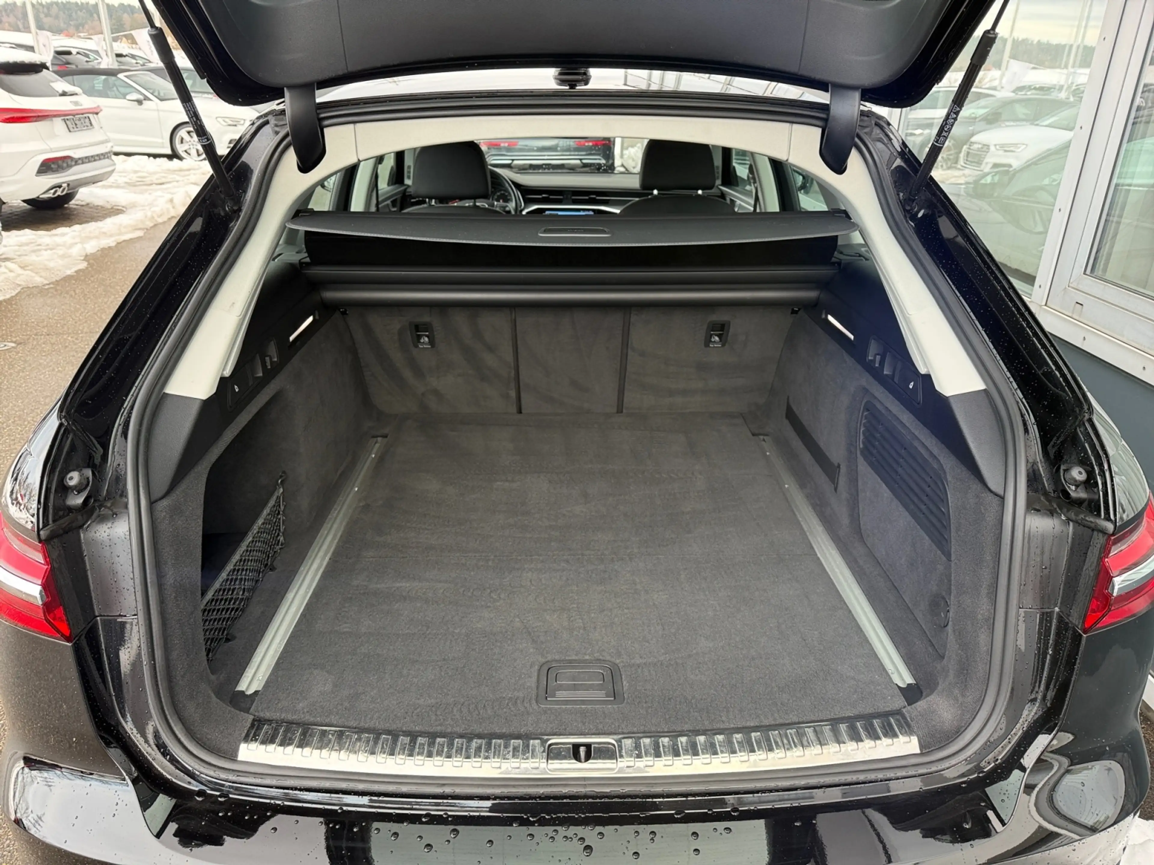 Audi A6 Avant 2.0 TDI Navi LED GRA — photo 10
