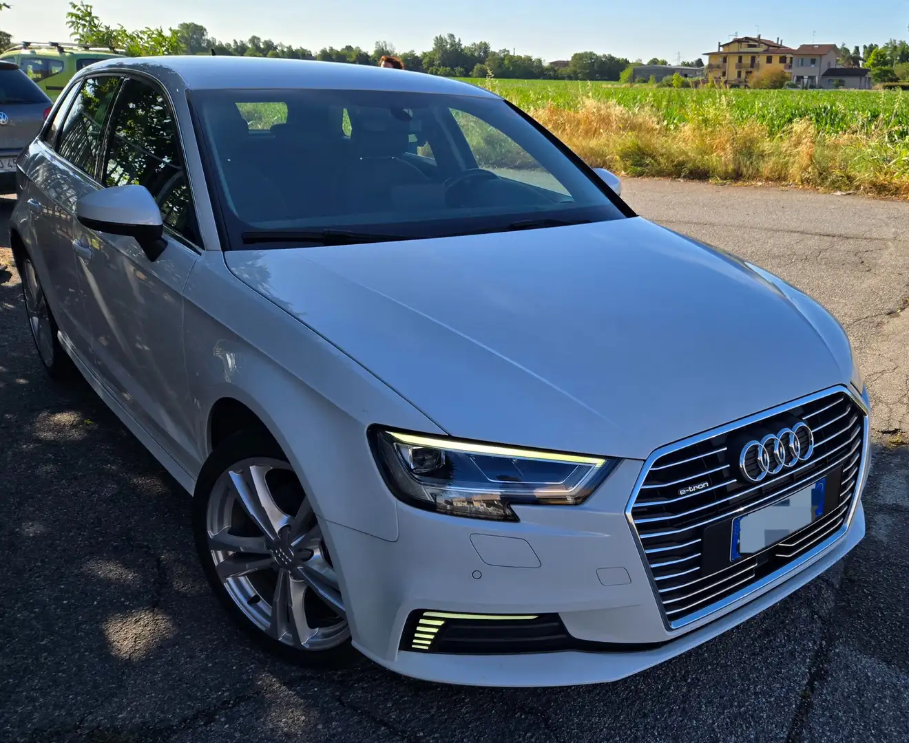 Audi A3 A3 Sportback 40 tfsi e-tron Sport s-tronic Weiß - 2