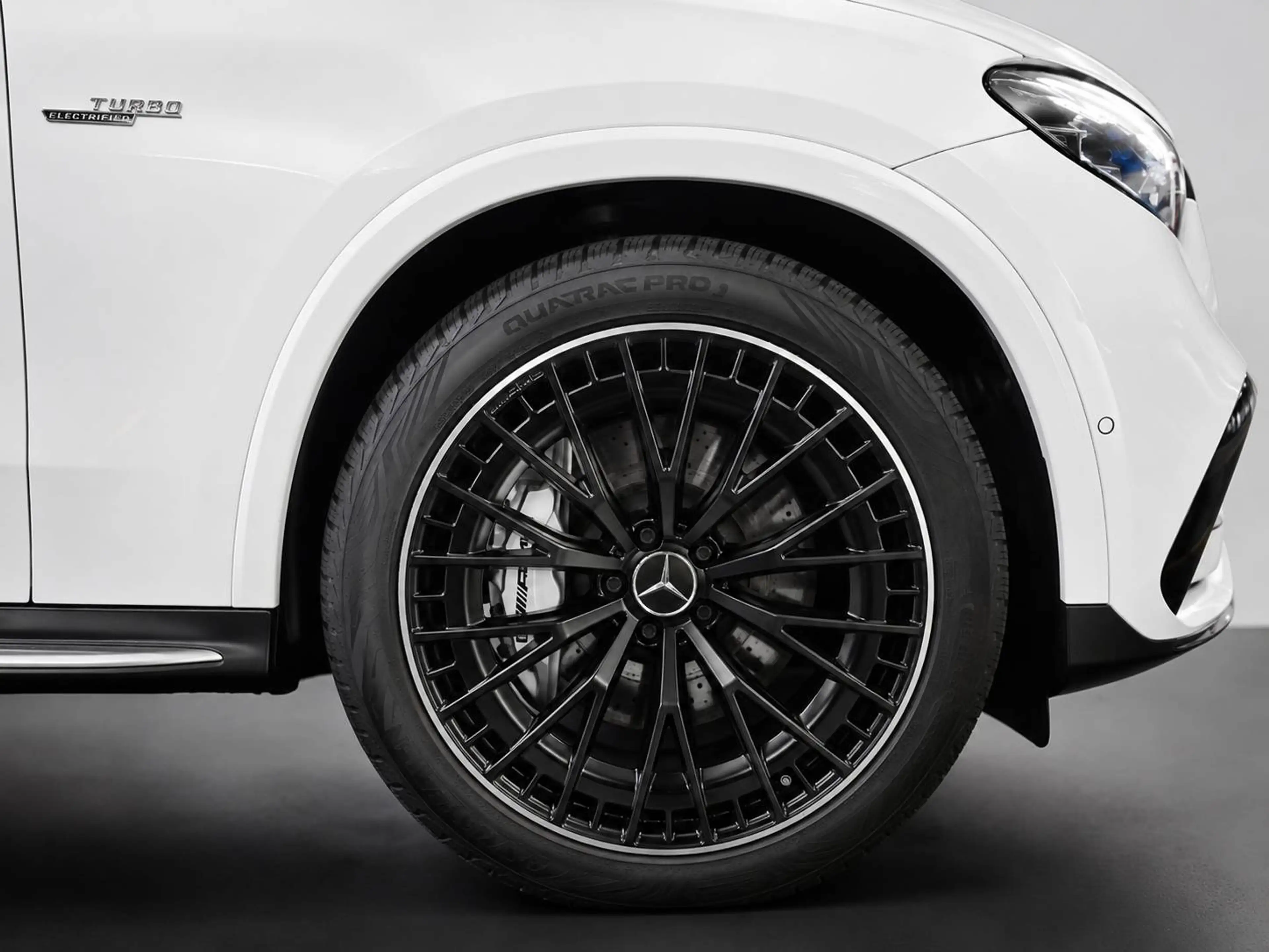 Mercedes-Benz GLC 43 AMG GLC 4Matic SPEEDSHIFT MCT 9G Line Premium — photo 9