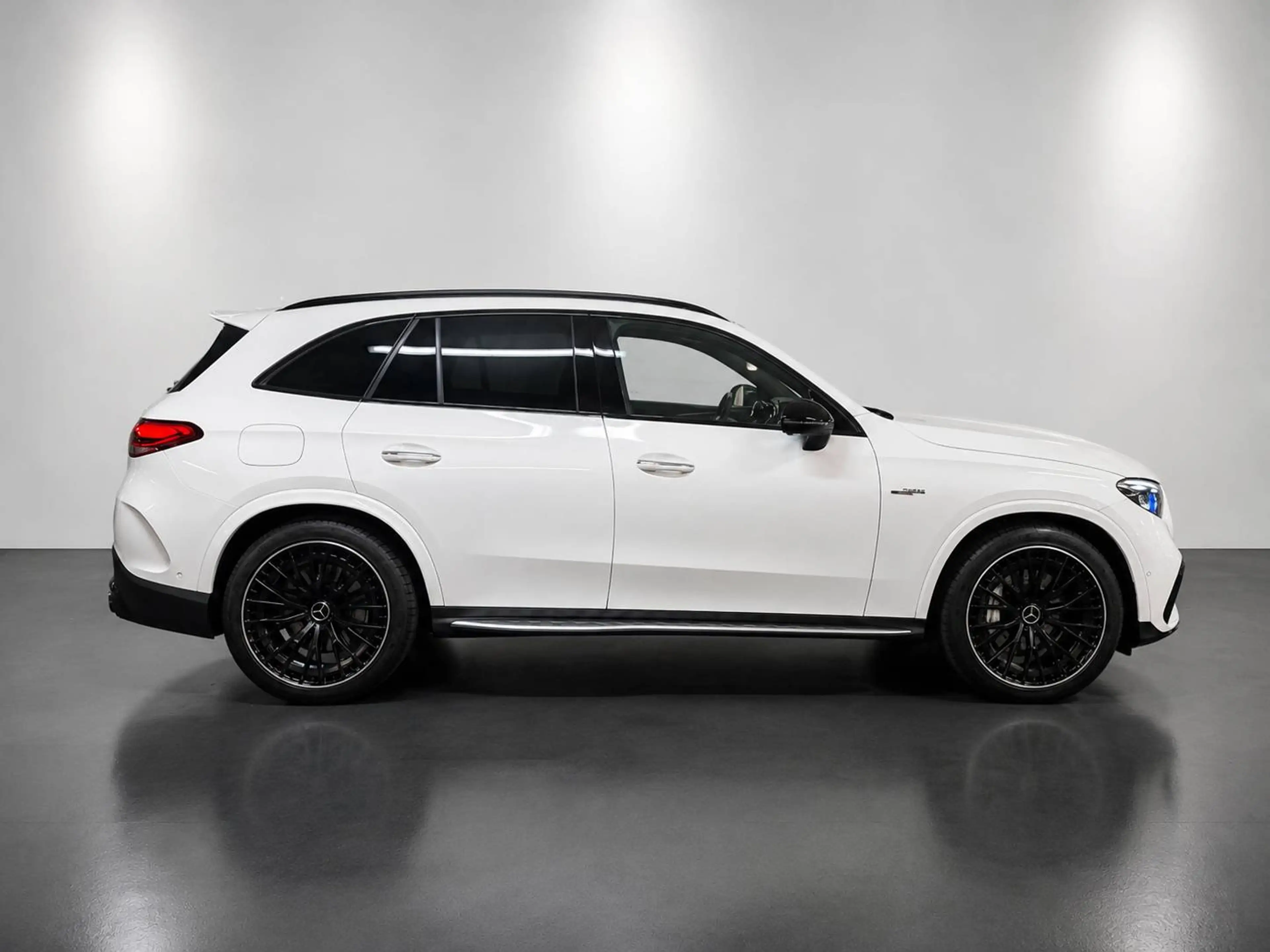 Mercedes-Benz GLC 43 AMG GLC 4Matic SPEEDSHIFT MCT 9G Line Premium — photo 4