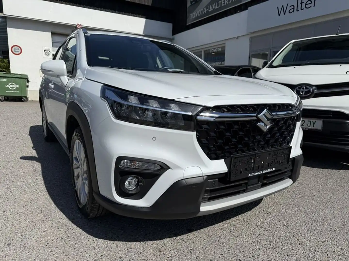 Suzuki S-Cross 1,5 Strong Hybrid ALLGRIP 6AGS shine Aut. Weiß - 2