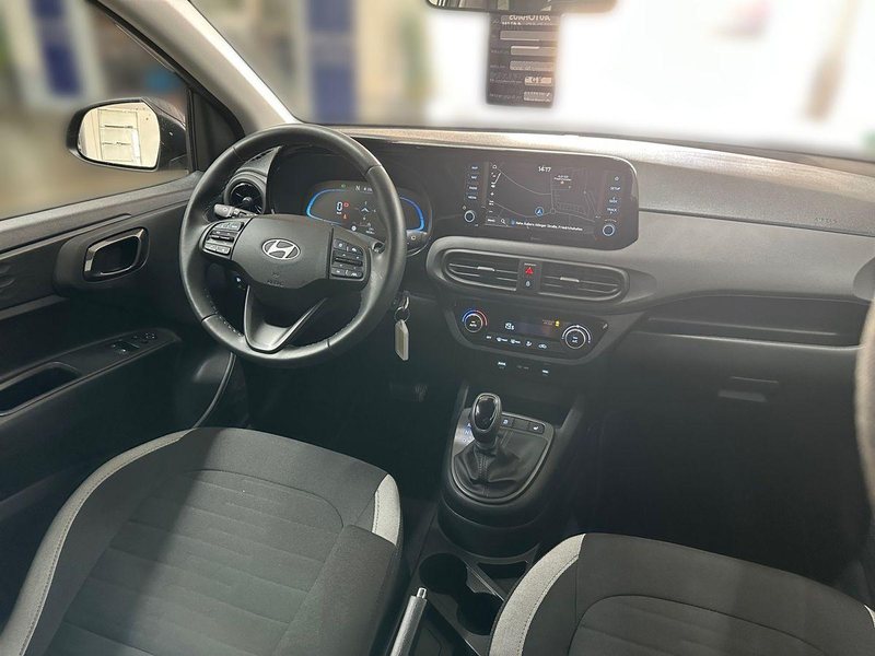 Hyundai i10 Trend 1.2 79 PS Automatik+CAM+SHZ+Klimaautomatik — photo 10