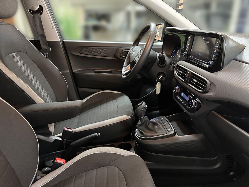 Hyundai i10 Trend 1.2 79 PS Automatik+CAM+SHZ+Klimaautomatik — photo 11