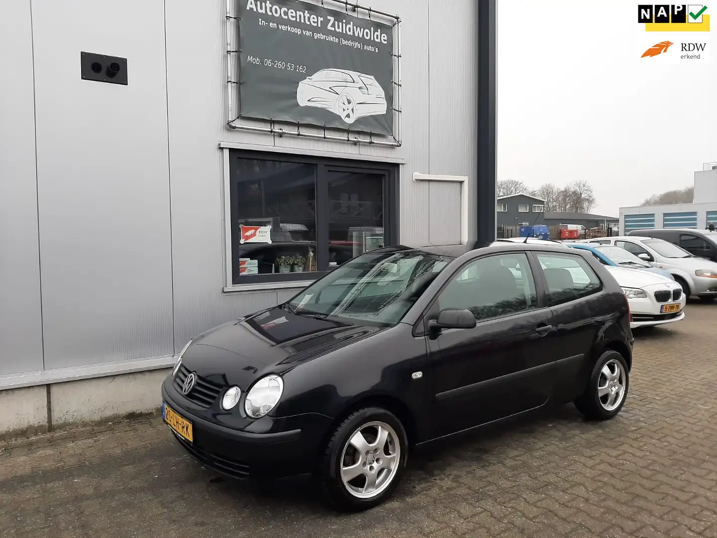 Volkswagen Polo 1.4-16V airco cruise Schwarz - 1