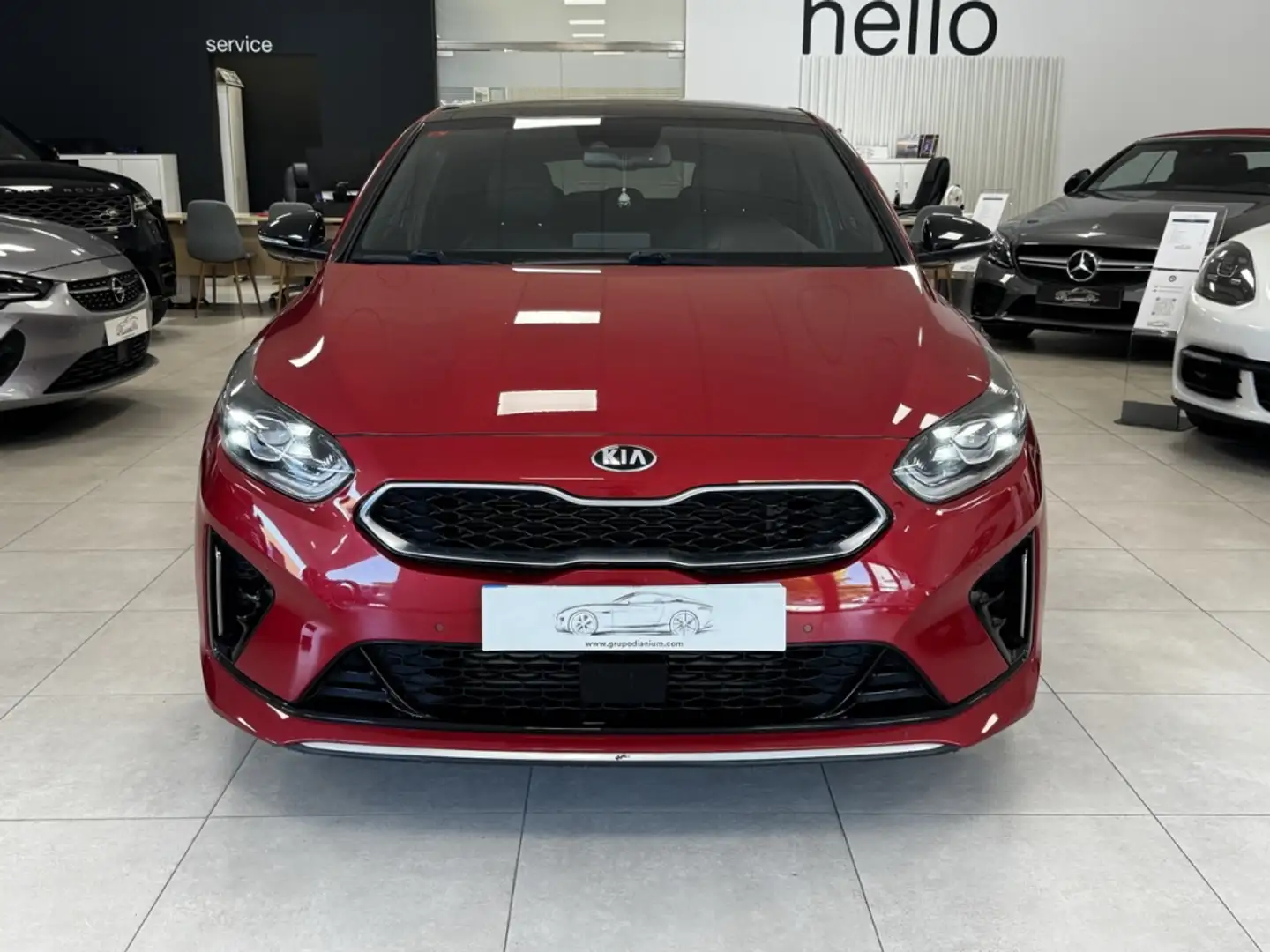 Kia ProCeed / pro_cee'd 1.4 T-GDI GT Line DCT Rojo - 2
