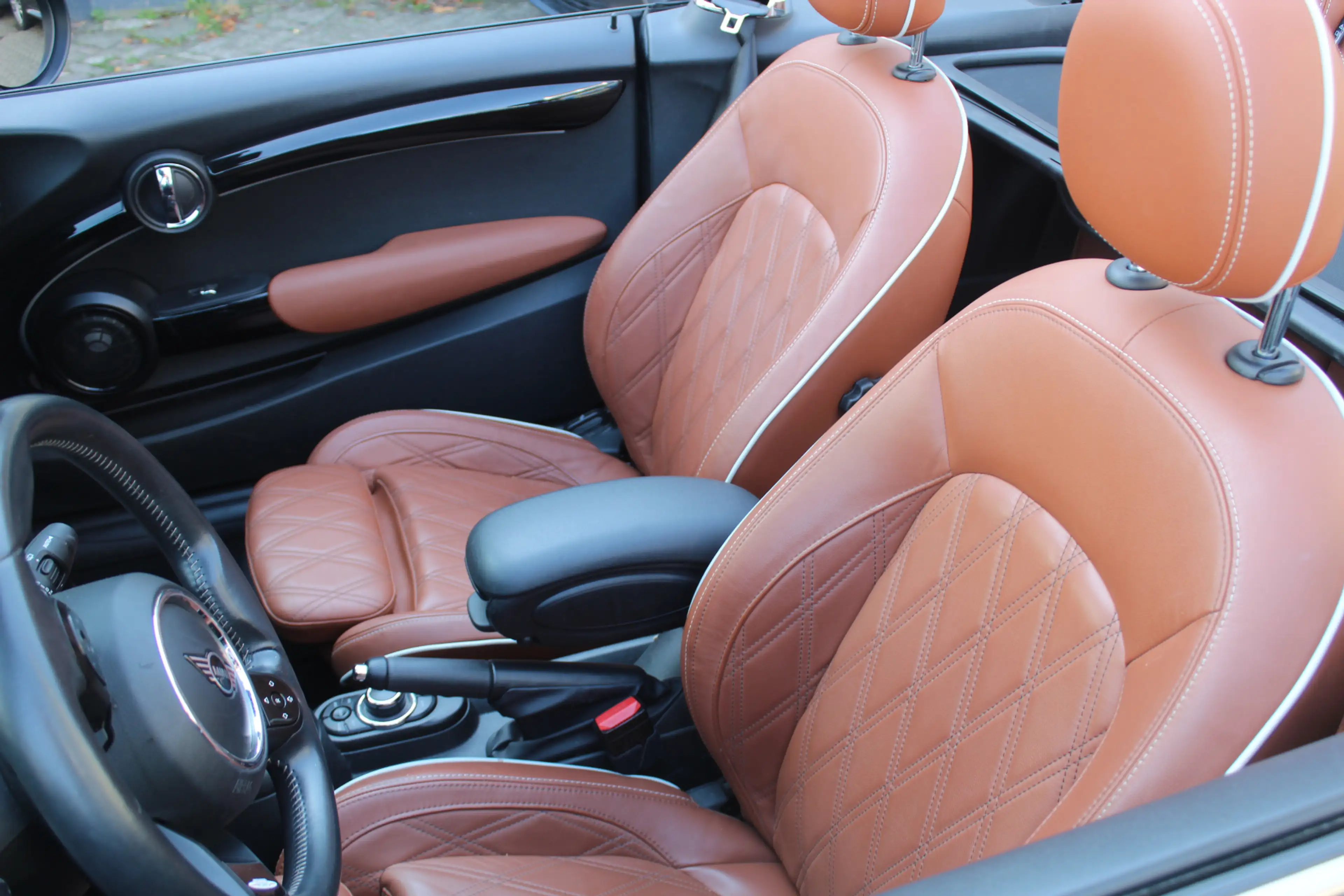 MINI Cooper Cabrio 1.5 John Cooper Works l Britisch racing green l Ch — photo 9