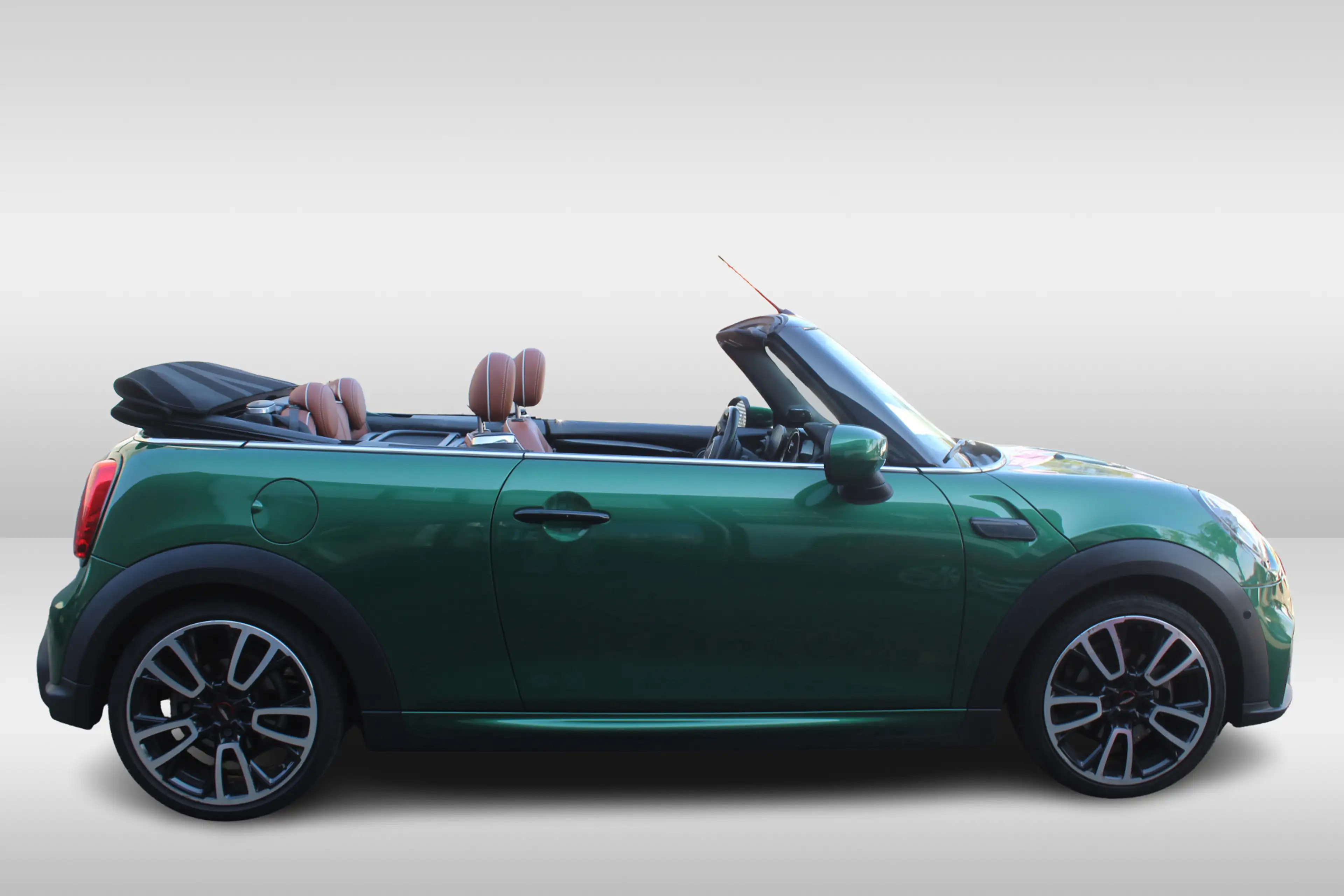 MINI Cooper Cabrio 1.5 John Cooper Works l Britisch racing green l Ch — photo 7