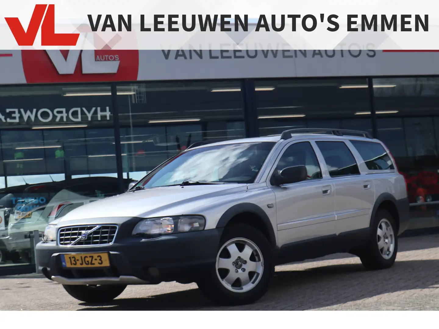 Volvo V70 Cross Country 2.4 T Comfort Line | Zo Mee | READ T Серый - 1