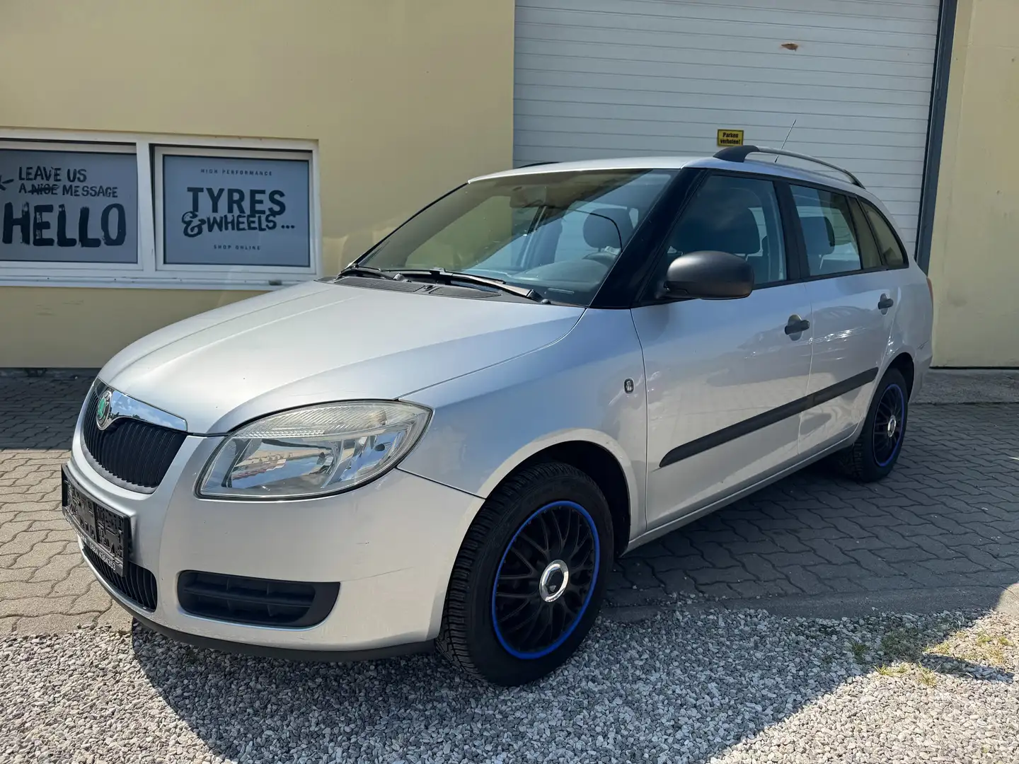 Skoda Fabia Combi Clever *** Gris - 2