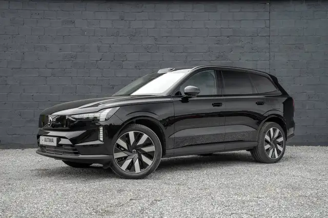 Volvo EX90 CORE PANO/ADAPCRUISE/21"