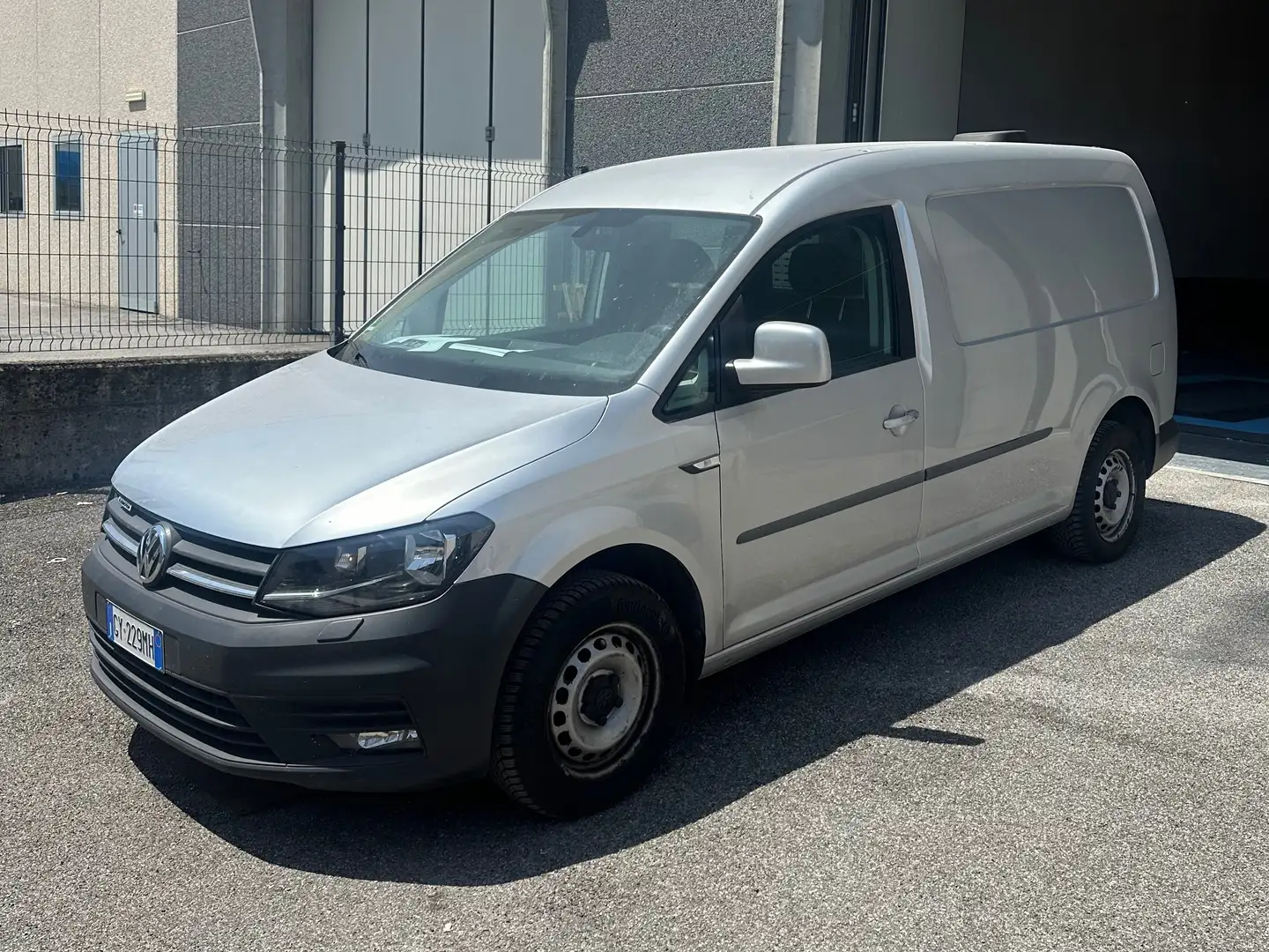 Volkswagen Caddy LOUNGE BENZ METANO ATTREZZATO Argent - 2