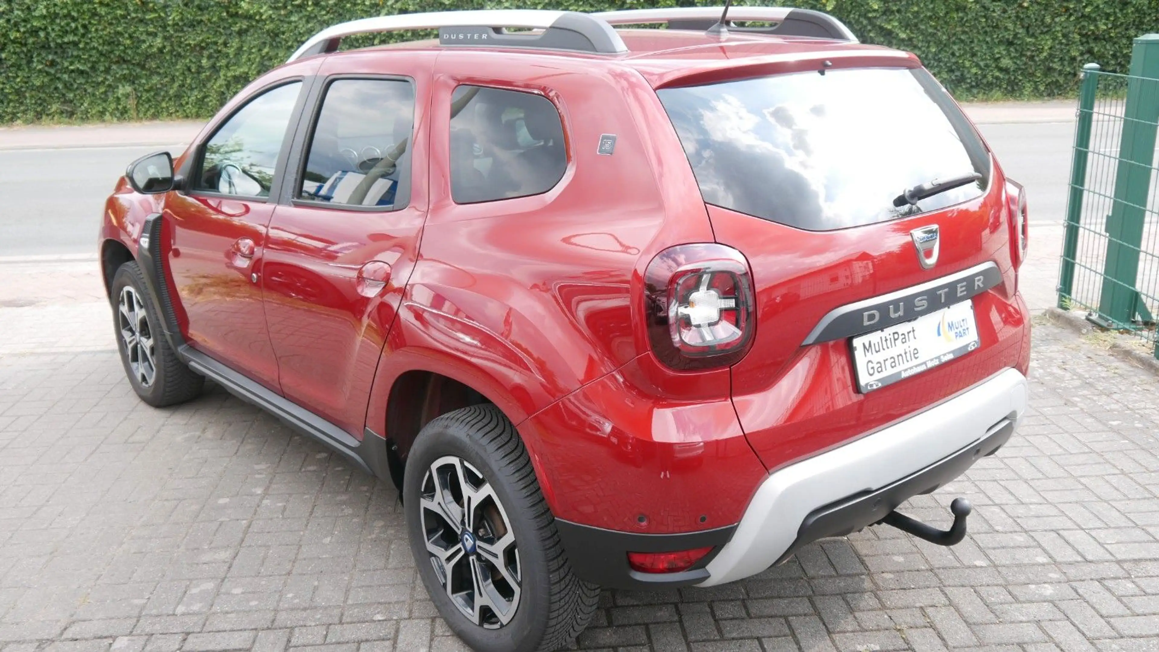 Dacia Duster II Celebration — photo 8