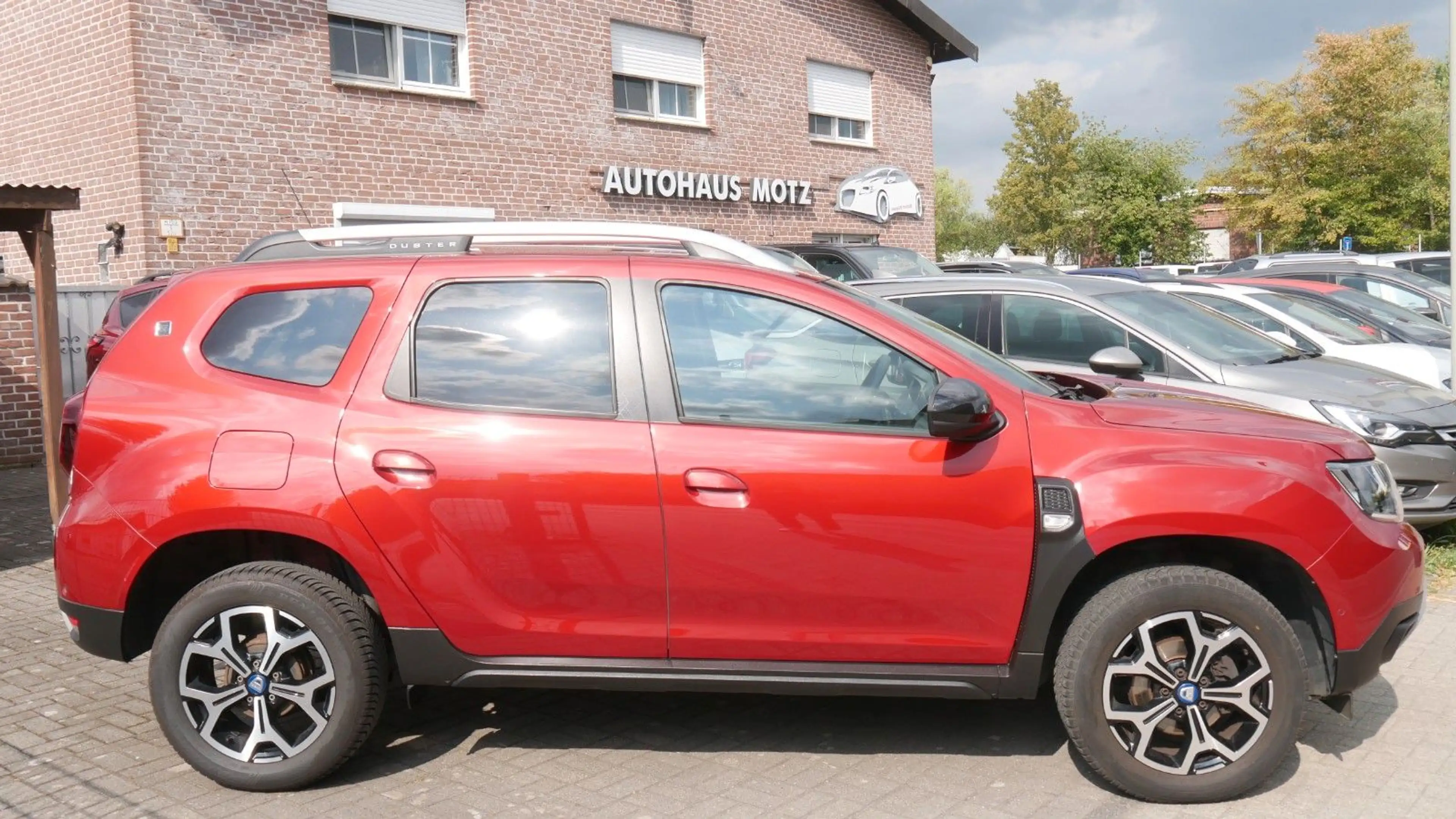 Dacia Duster II Celebration — photo 5