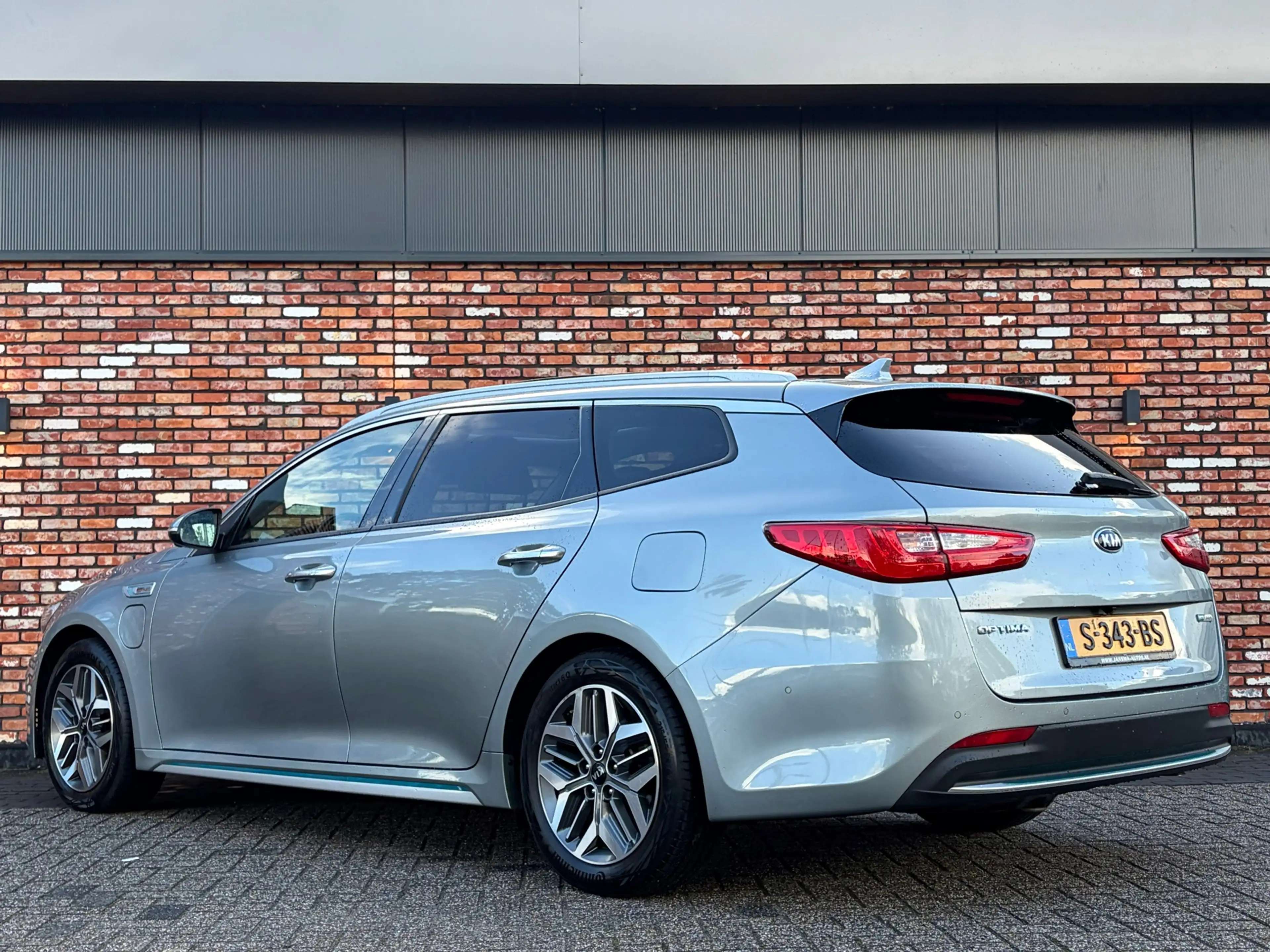 Kia Optima Sportswagon 2.0 GDI PHEV ExecutiveLine Pano Adap.C — photo 2