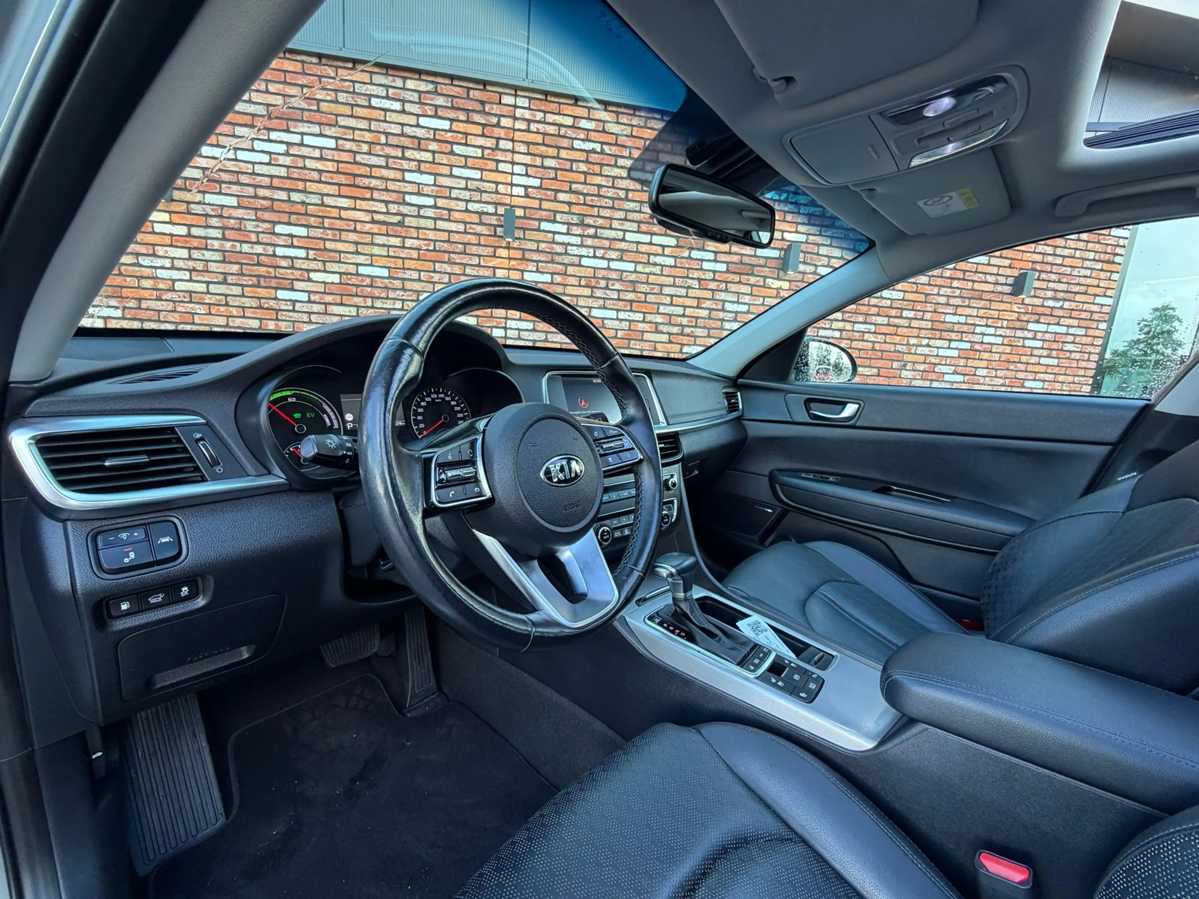 Kia Optima Sportswagon 2.0 GDI PHEV ExecutiveLine Pano Adap.C — photo 20