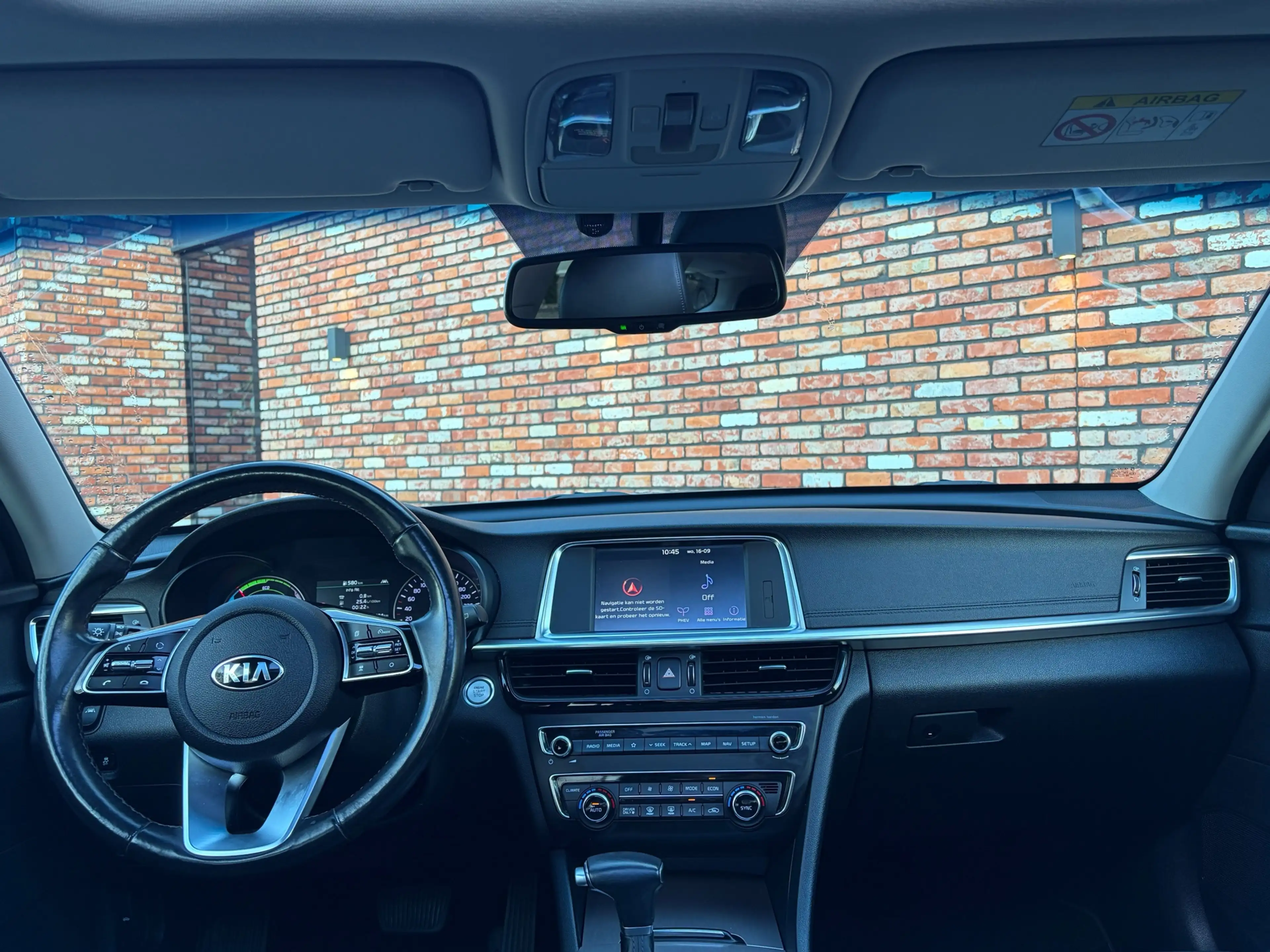 Kia Optima Sportswagon 2.0 GDI PHEV ExecutiveLine Pano Adap.C — photo 25