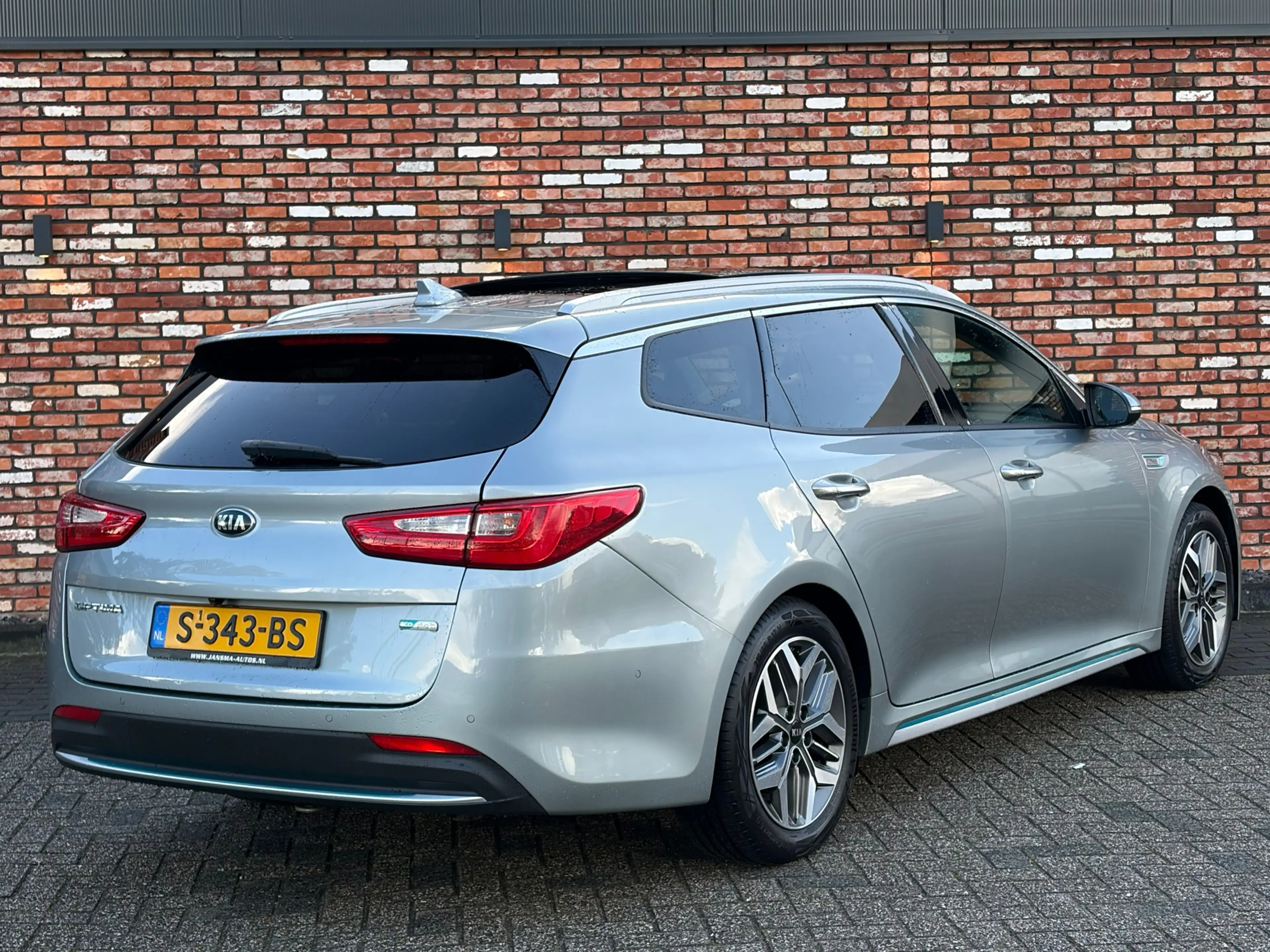 Kia Optima Sportswagon 2.0 GDI PHEV ExecutiveLine Pano Adap.C — photo 28