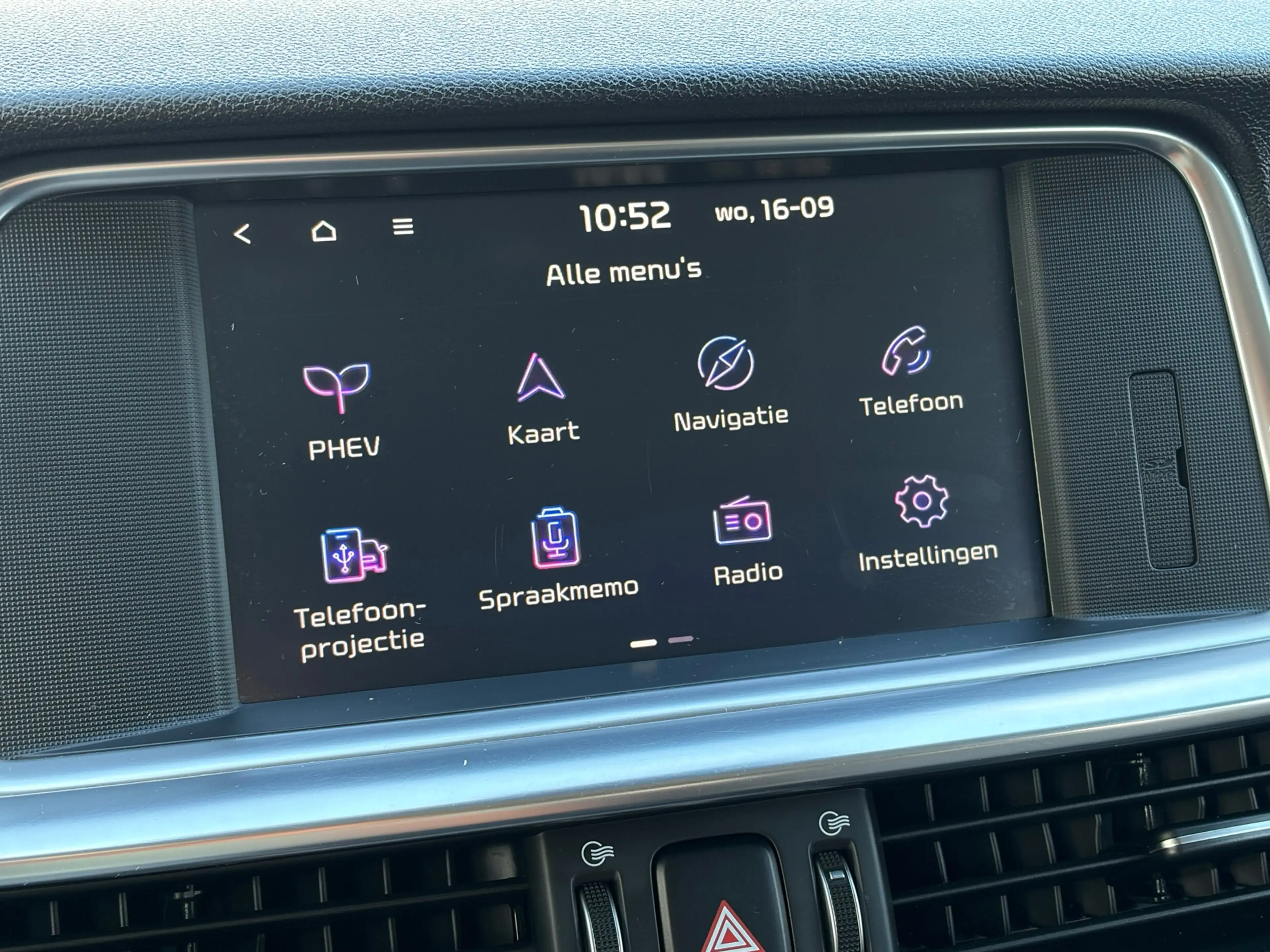 Kia Optima Sportswagon 2.0 GDI PHEV ExecutiveLine Pano Adap.C — photo 41