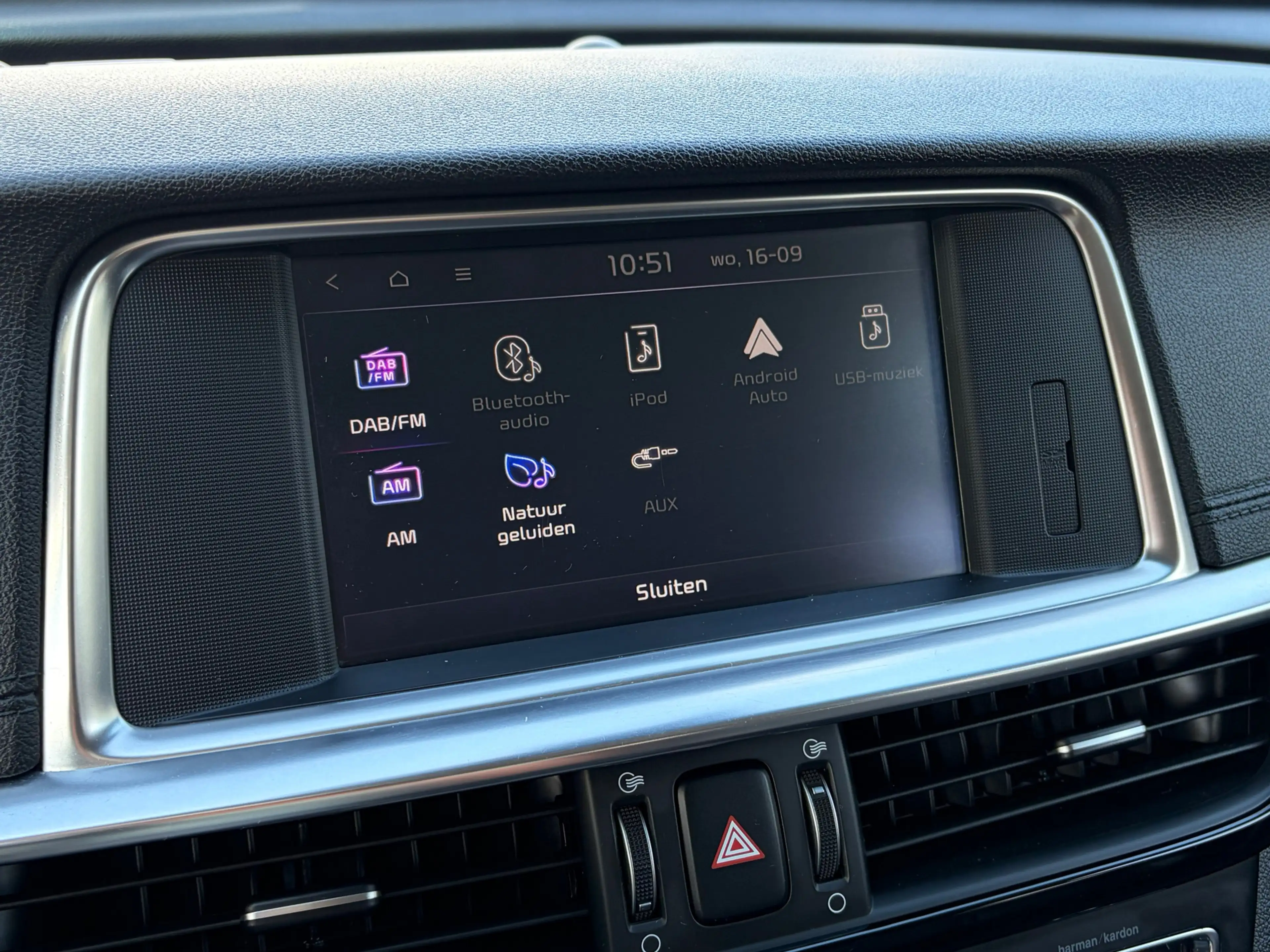 Kia Optima Sportswagon 2.0 GDI PHEV ExecutiveLine Pano Adap.C — photo 39