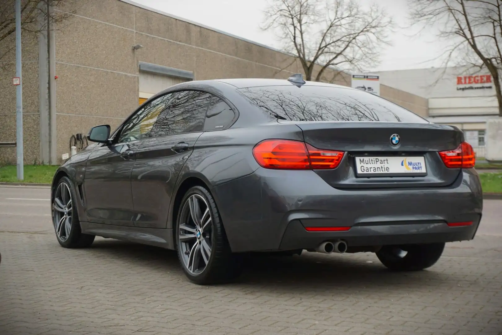 BMW 430 / M-Sport / HUD / R-Kamera /Leder siva - 2