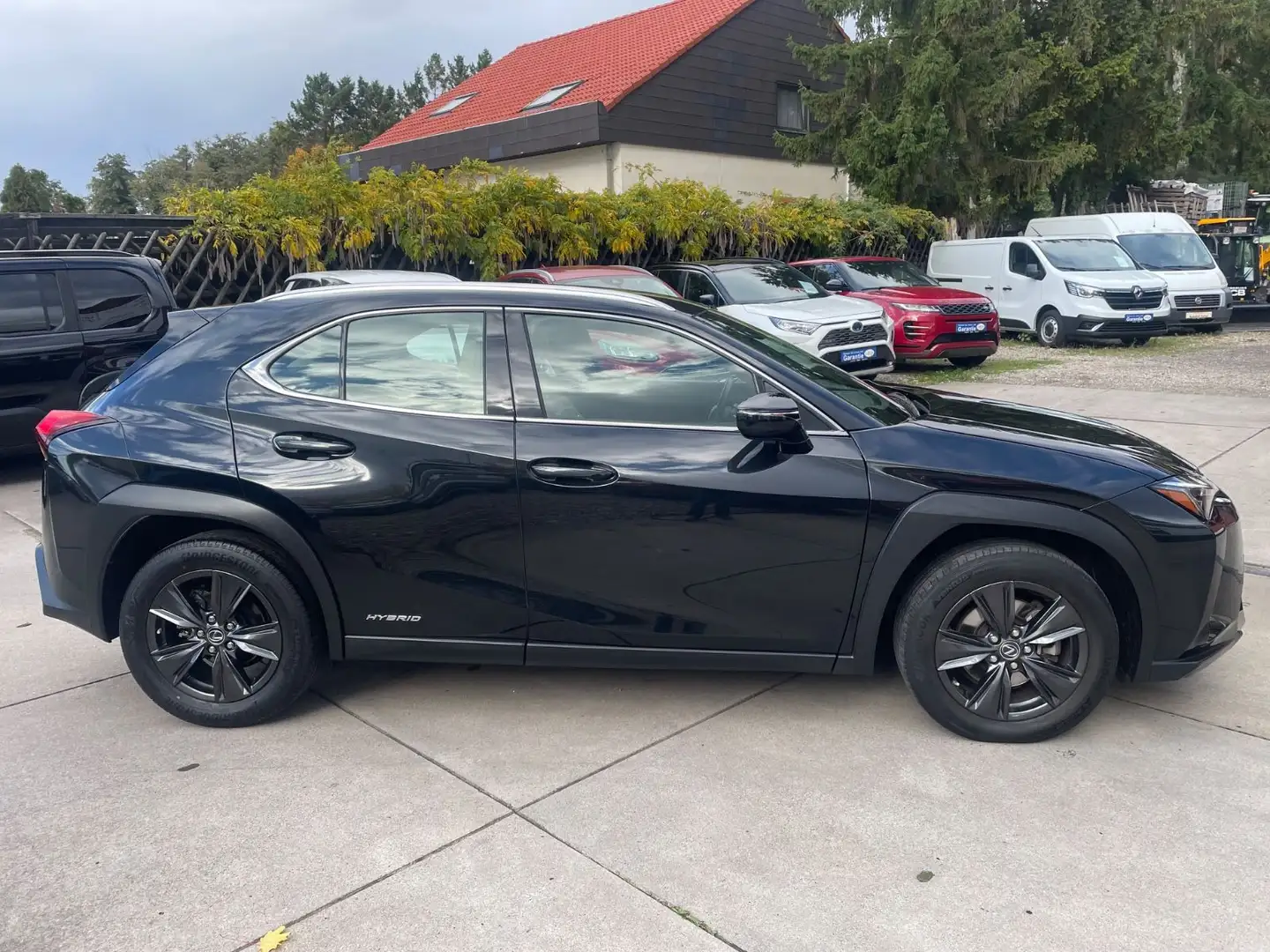 Lexus UX 250h 2,0 Hybrid Automatik/Leder/Klima/Navi/Kam Schwarz - 2